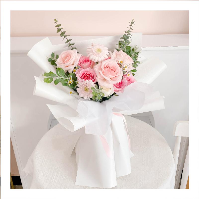 Bó hoa tươi tặng sếp nữ