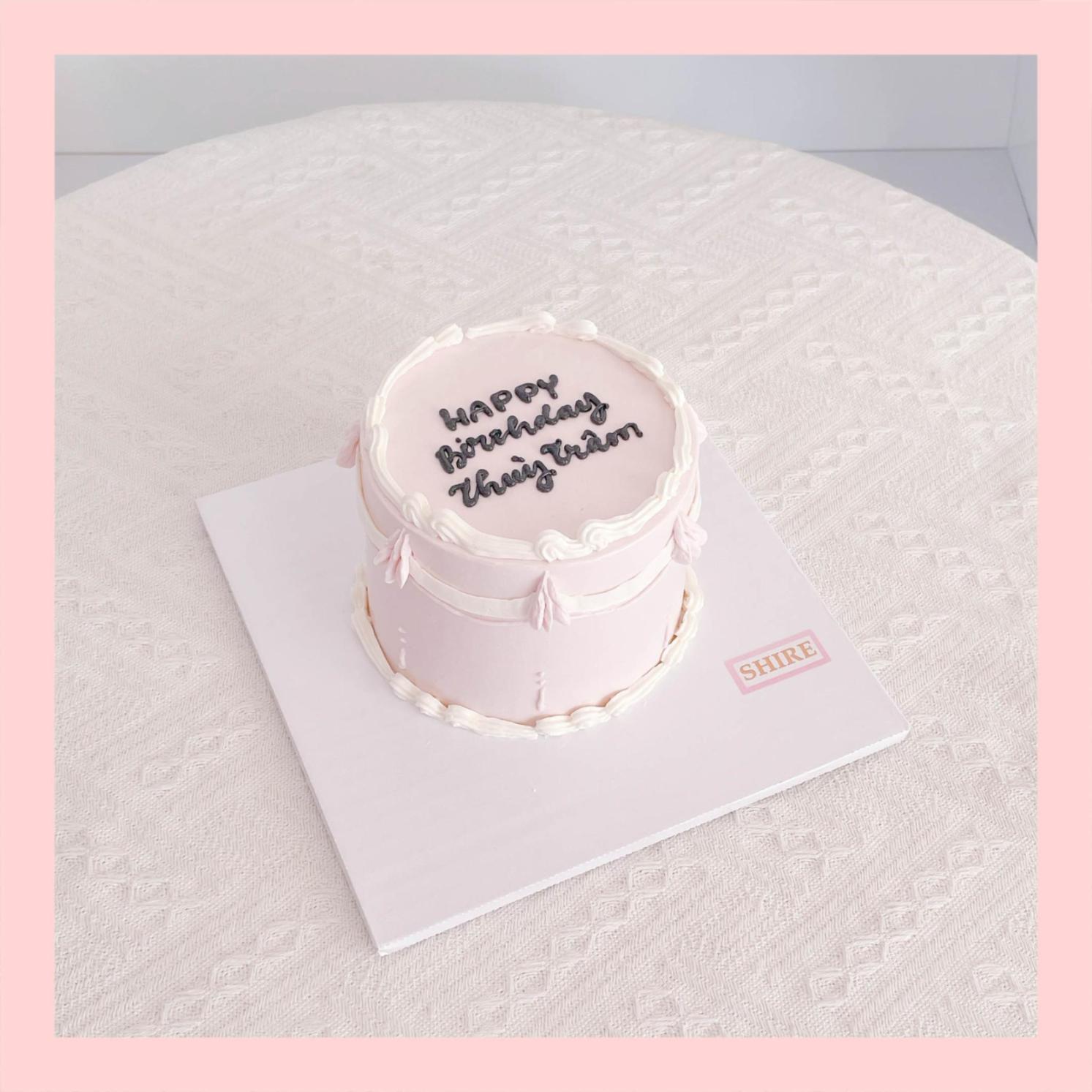 Bánh kem mini trang trí nơ nữ tính cho bạn gái - Bánh kem sinh nhật