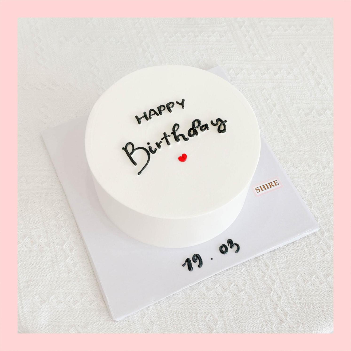 Bánh kem tone trắng đen - Bánh kem sinh nhật