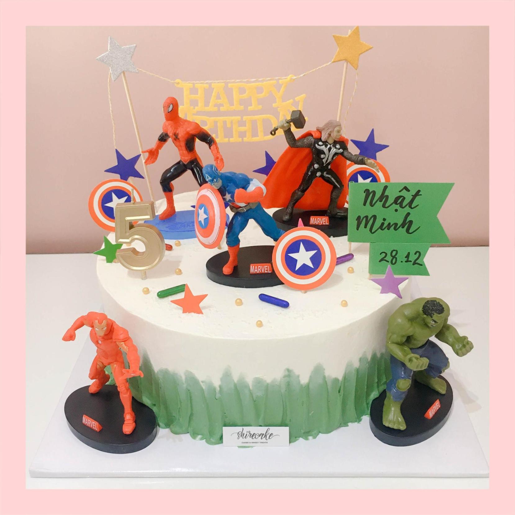 Bánh kem siêu anh hùng - Bánh sinh nhật bé trai
