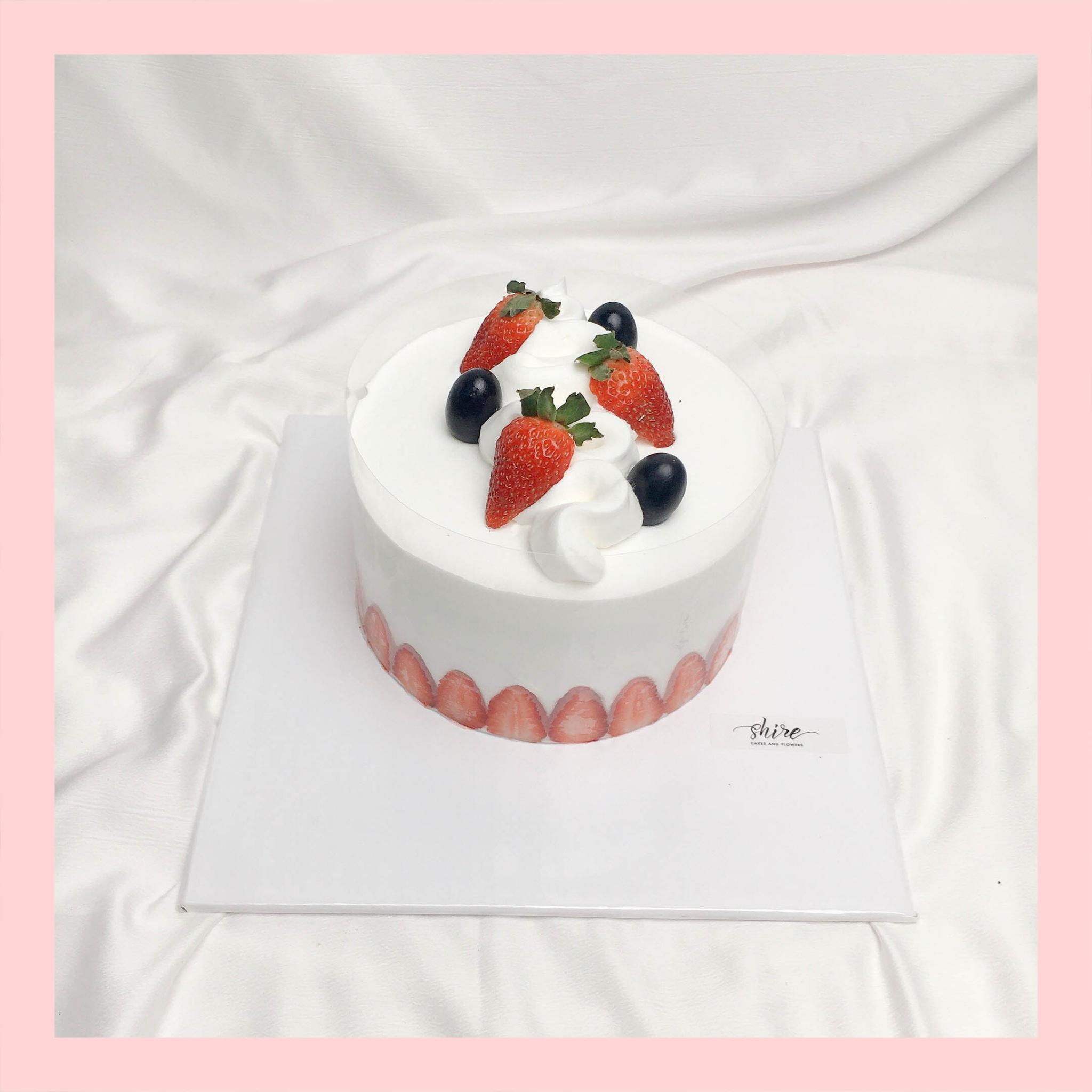 Bánh mini trang trí trái cây - Bánh kem bơ mini 10-12cm