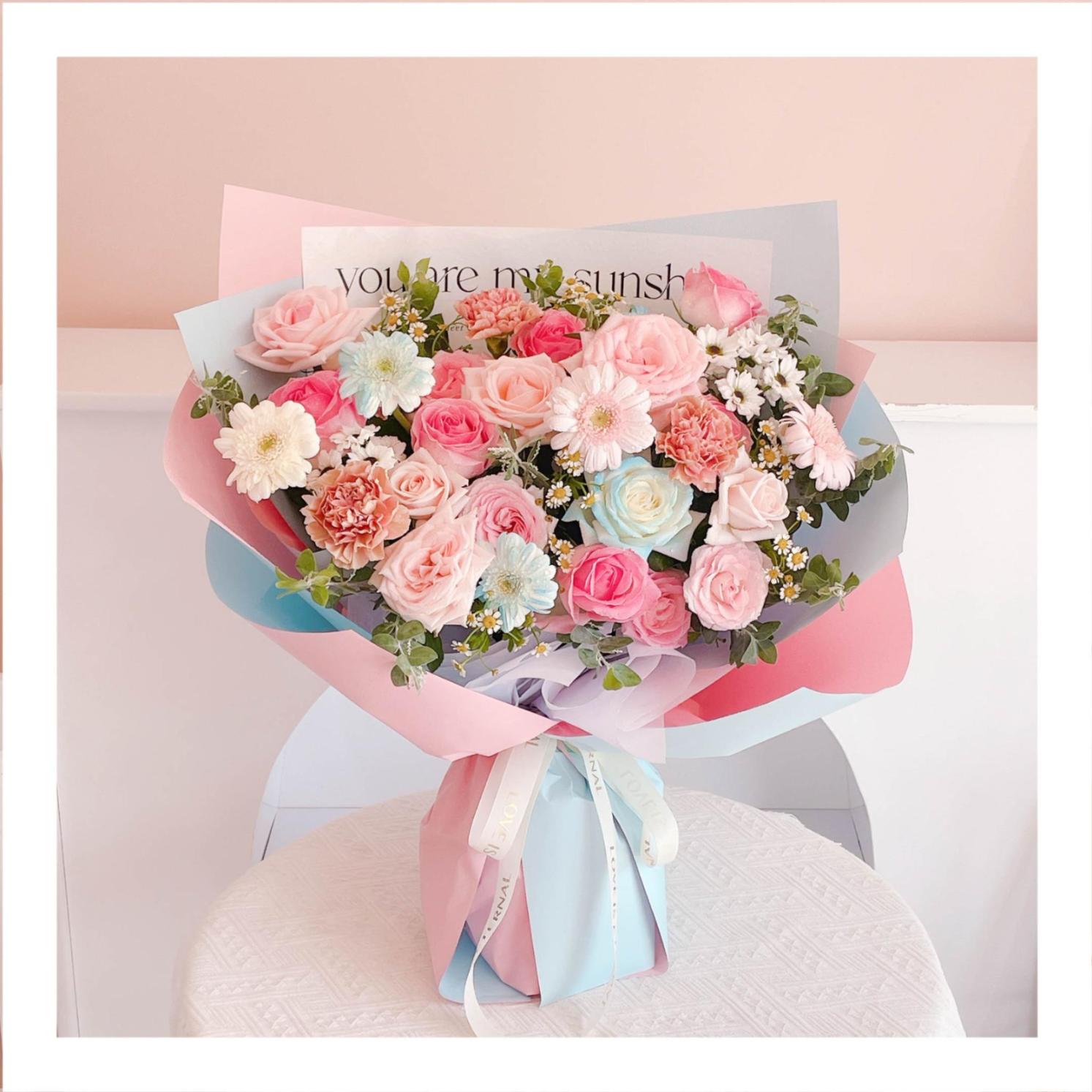 Bó hoa tươi tặng sếp nữ