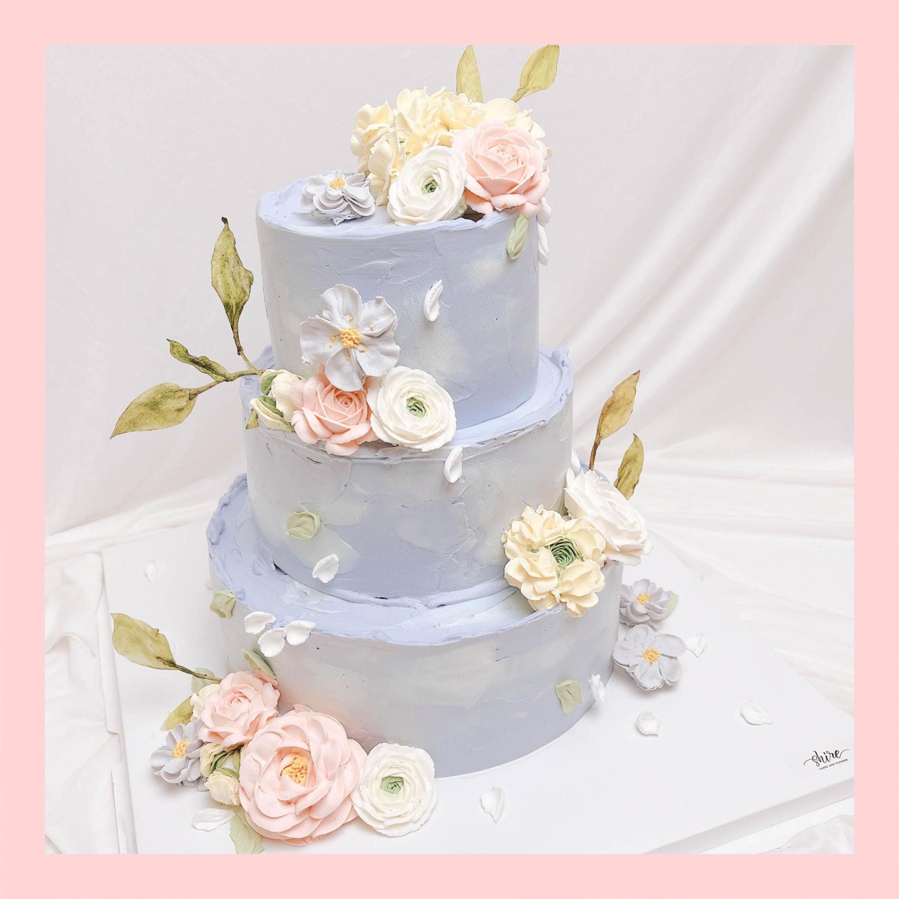 Bánh kem cưới nhà hàng lớn