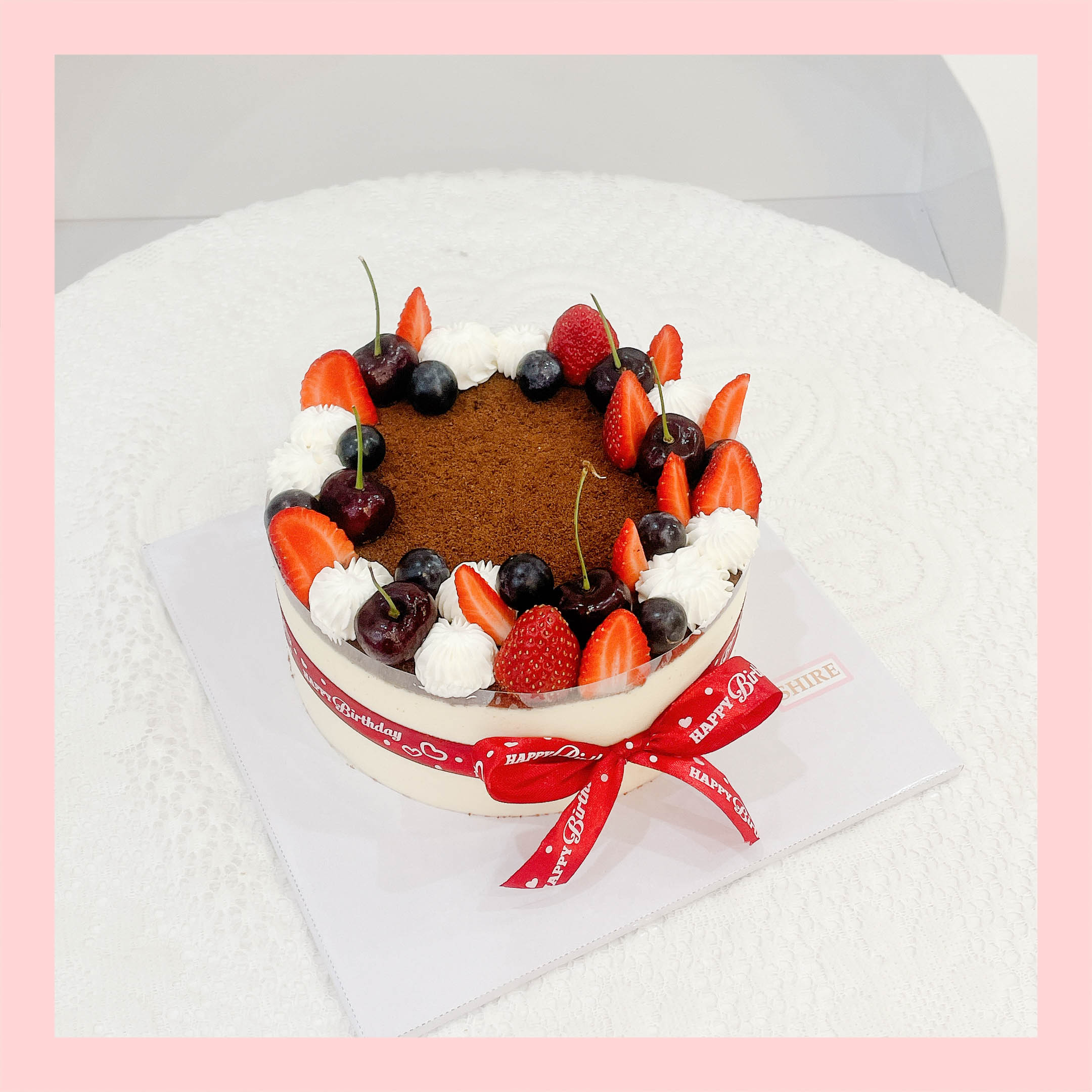 Tiramisu trang trí trái cây - Bánh kem tiramisu dạng ổ