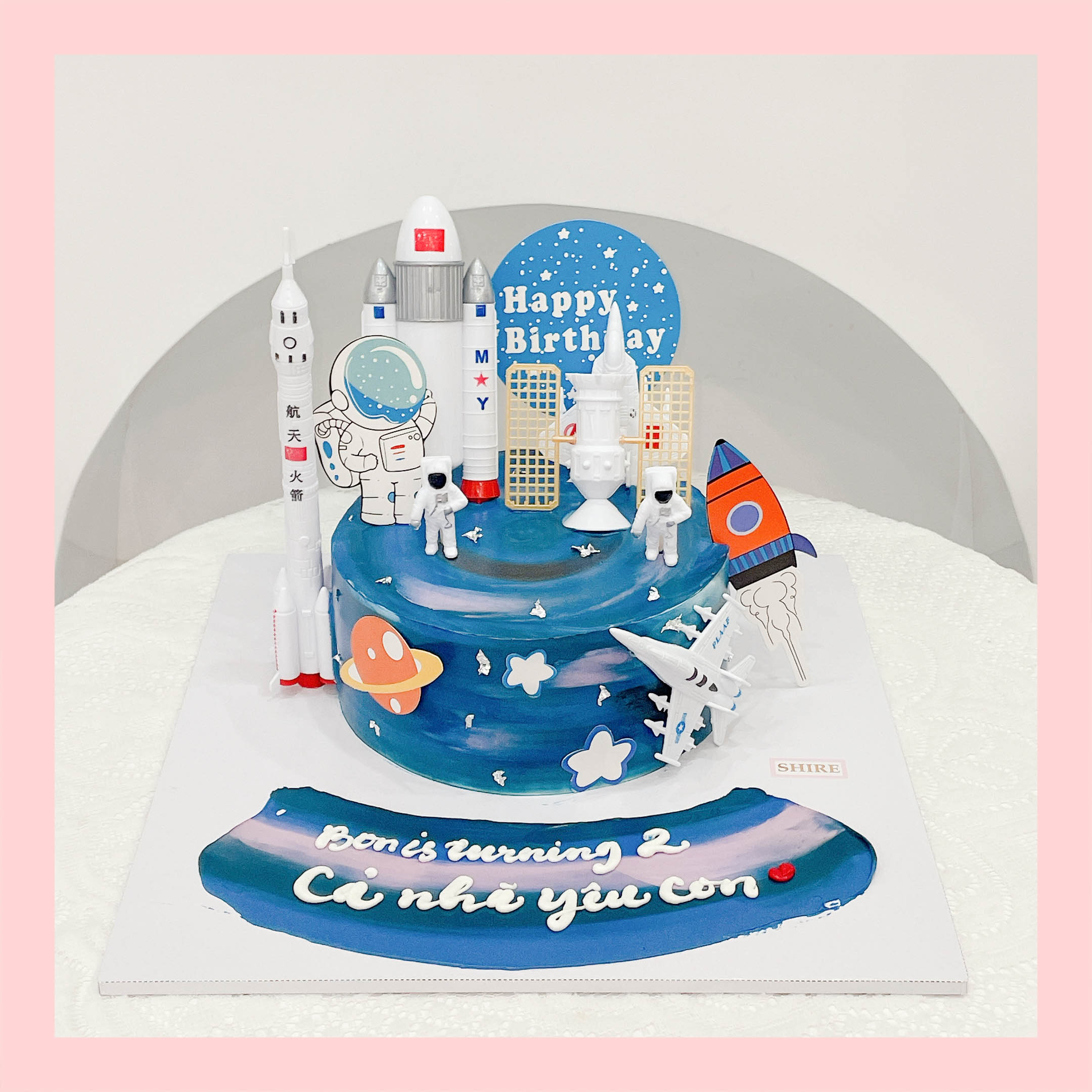 Bánh kem phi hành gia - Bánh sinh nhật bé trai