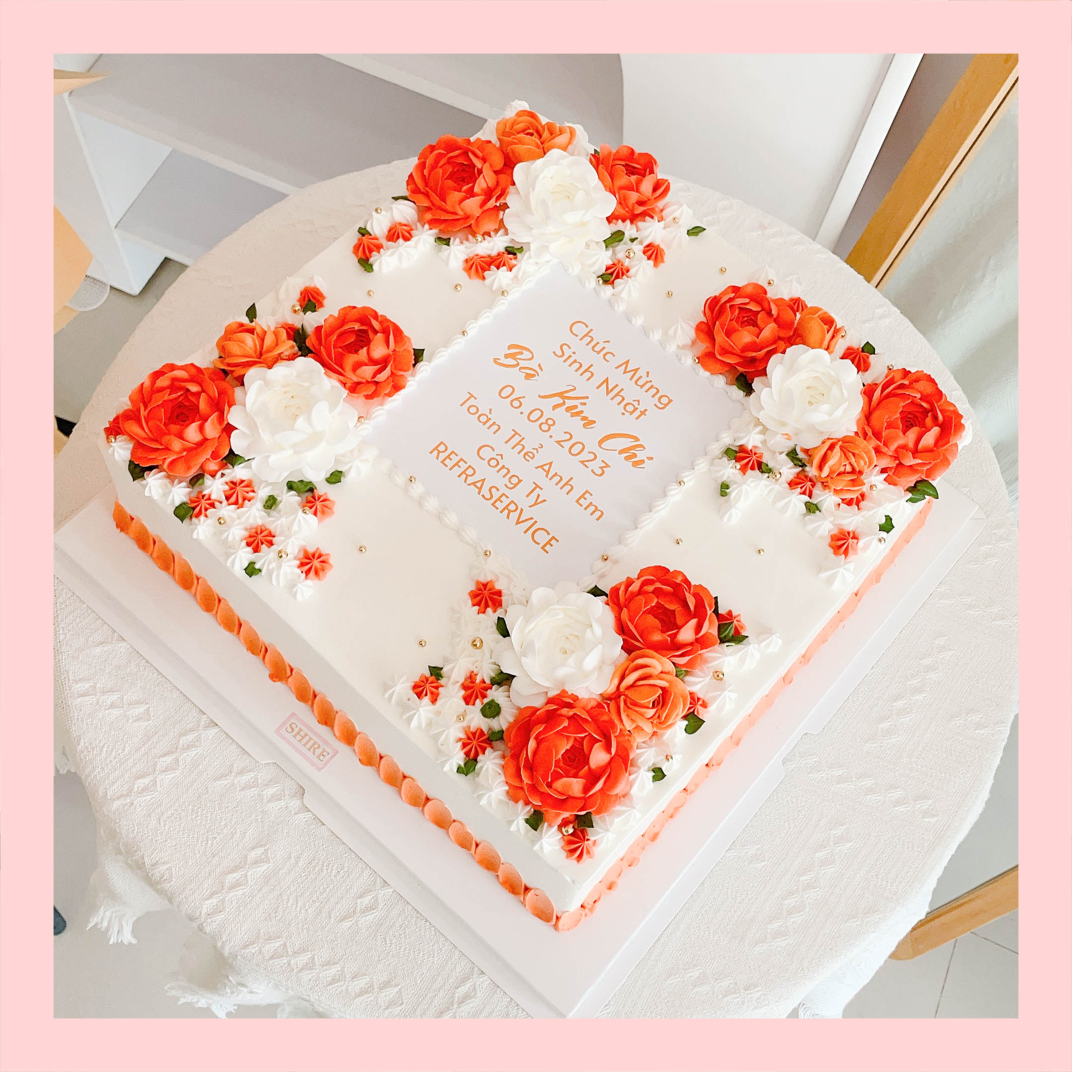 Bánh kem 1 tầng theo logo doanh nghiệp/công ty