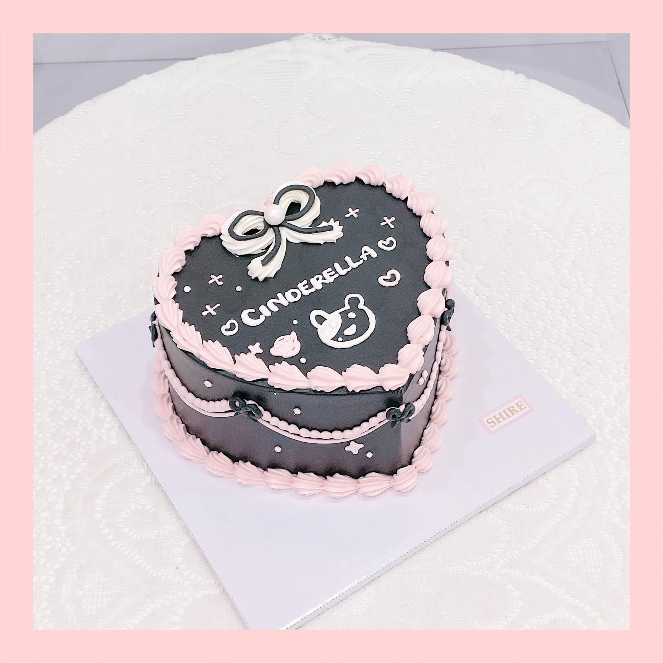 Bánh kem tone hồng đen - Bánh kem sinh nhật