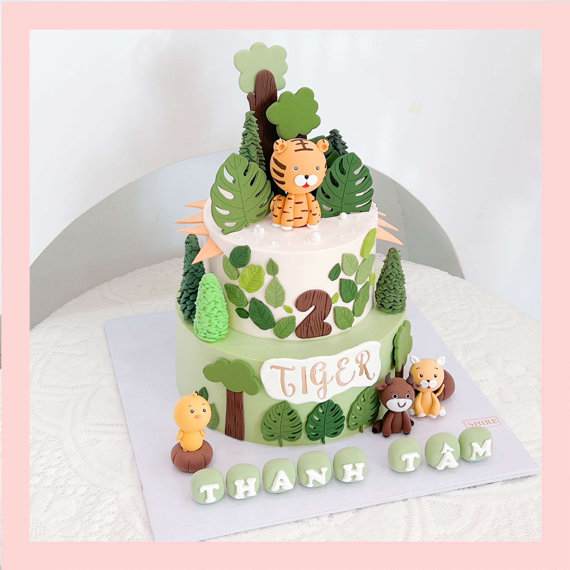 Bánh kem tạo hình con hổ/ con rồng cho bé - Bánh kem fondant