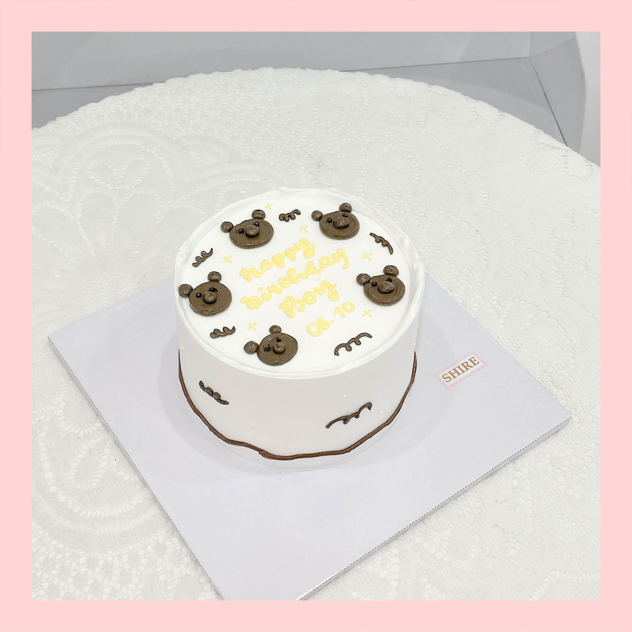 Bánh vẽ hình con gấu dễ thương - Bánh sinh nhật trẻ em