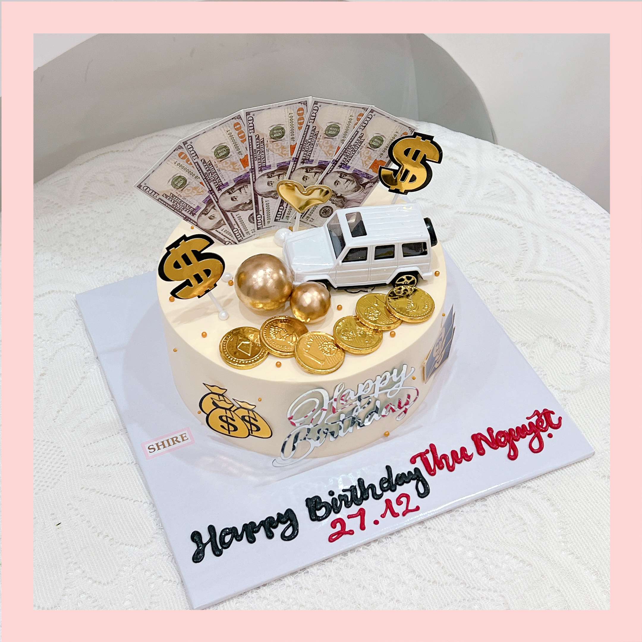 Bánh kem trang trí tiền - Bánh kem sinh nhật cho nam