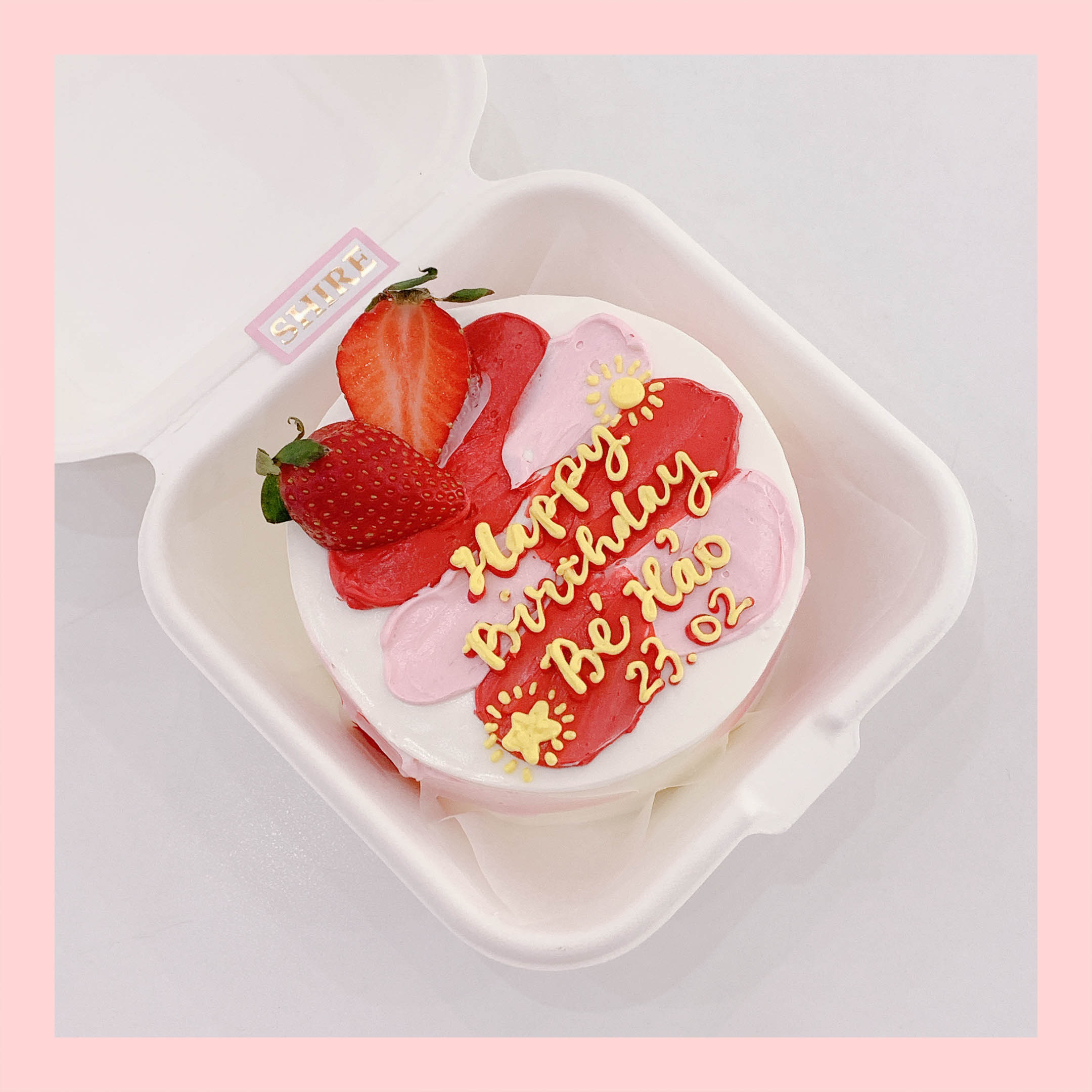 Mini Bento dâu tây - Bánh kem bơ mini hộp bã mía