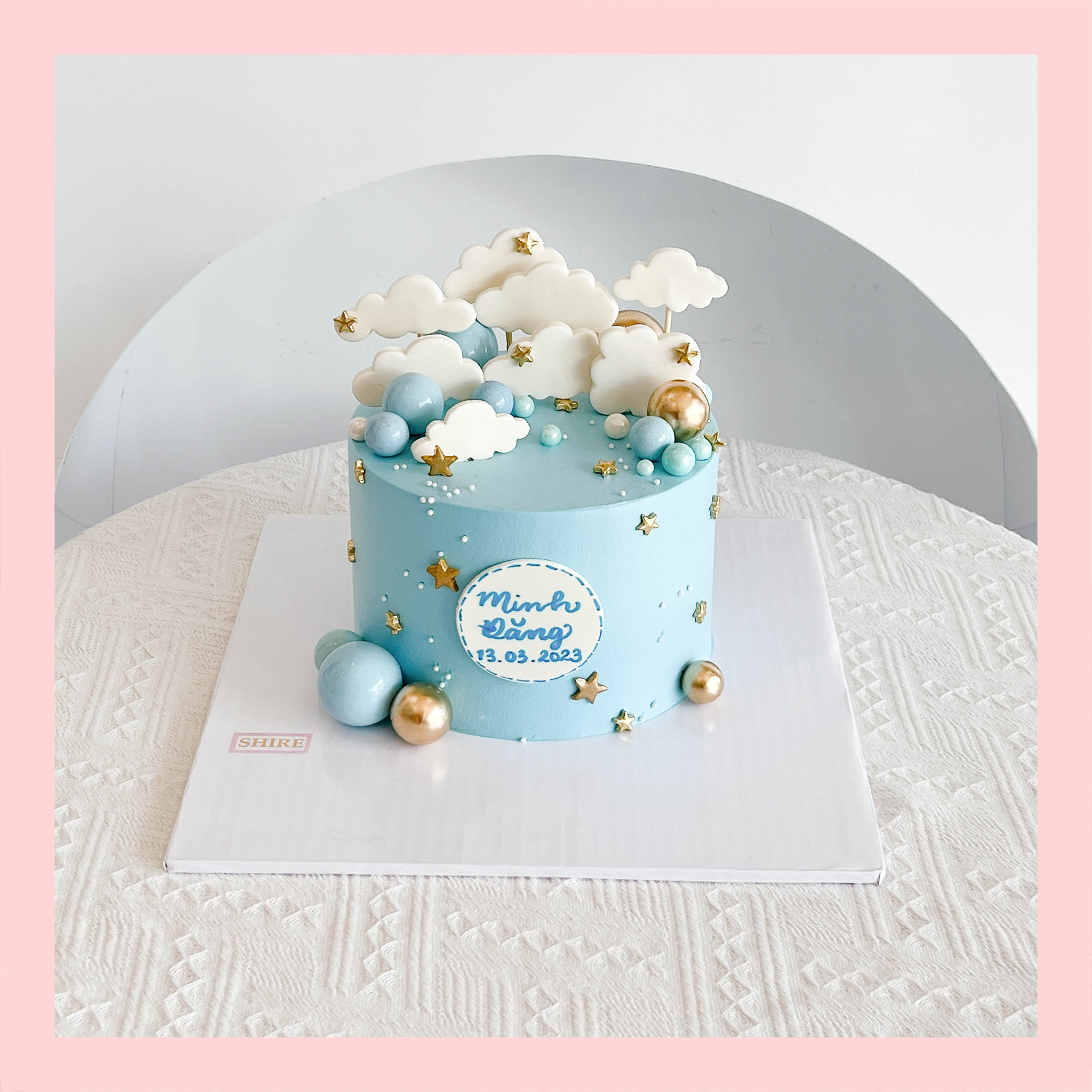 Bánh kem phi hành gia - Bánh sinh nhật bé trai