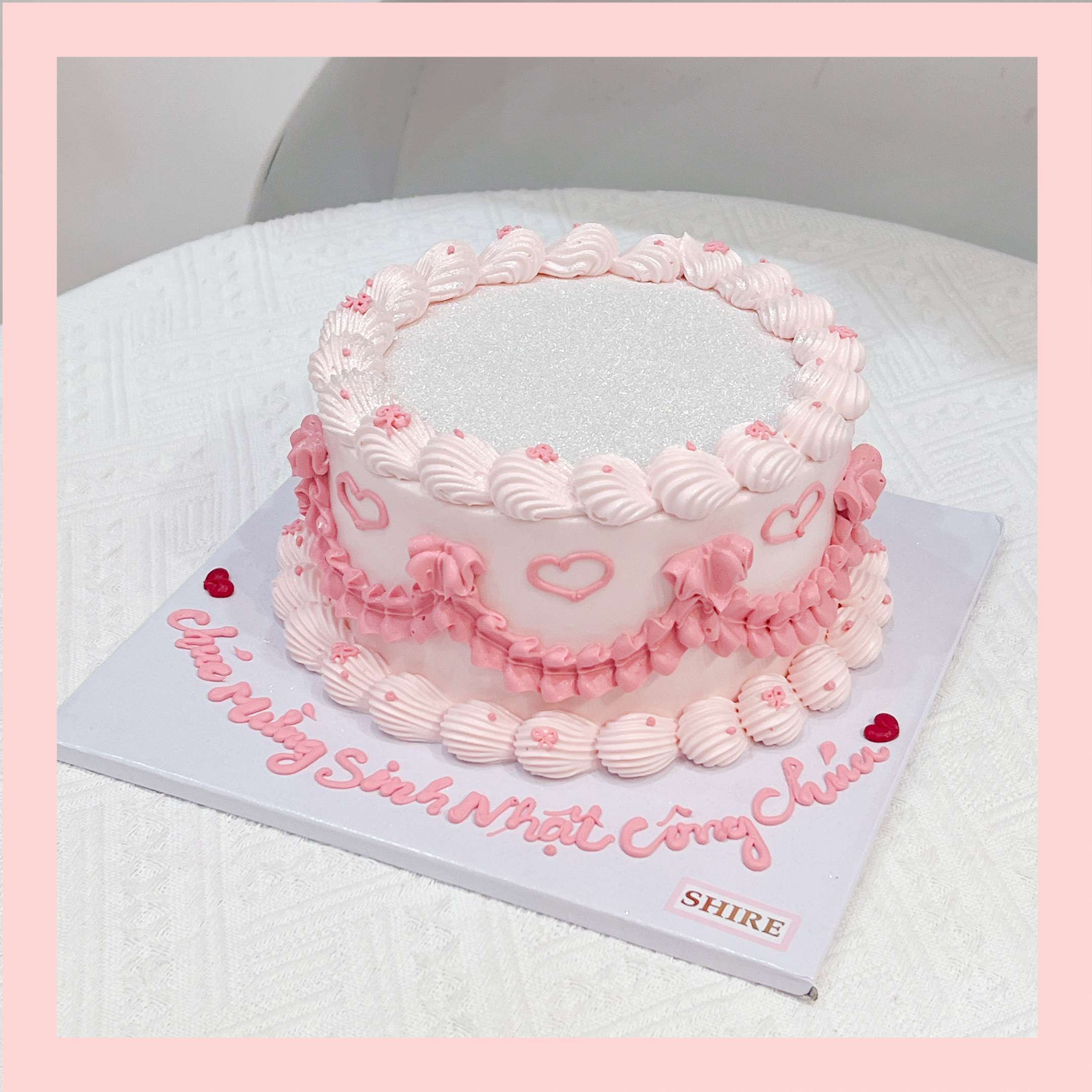 Bánh kem phong cách coquette style nữ tính - Bánh kem sinh nhật cho nữ