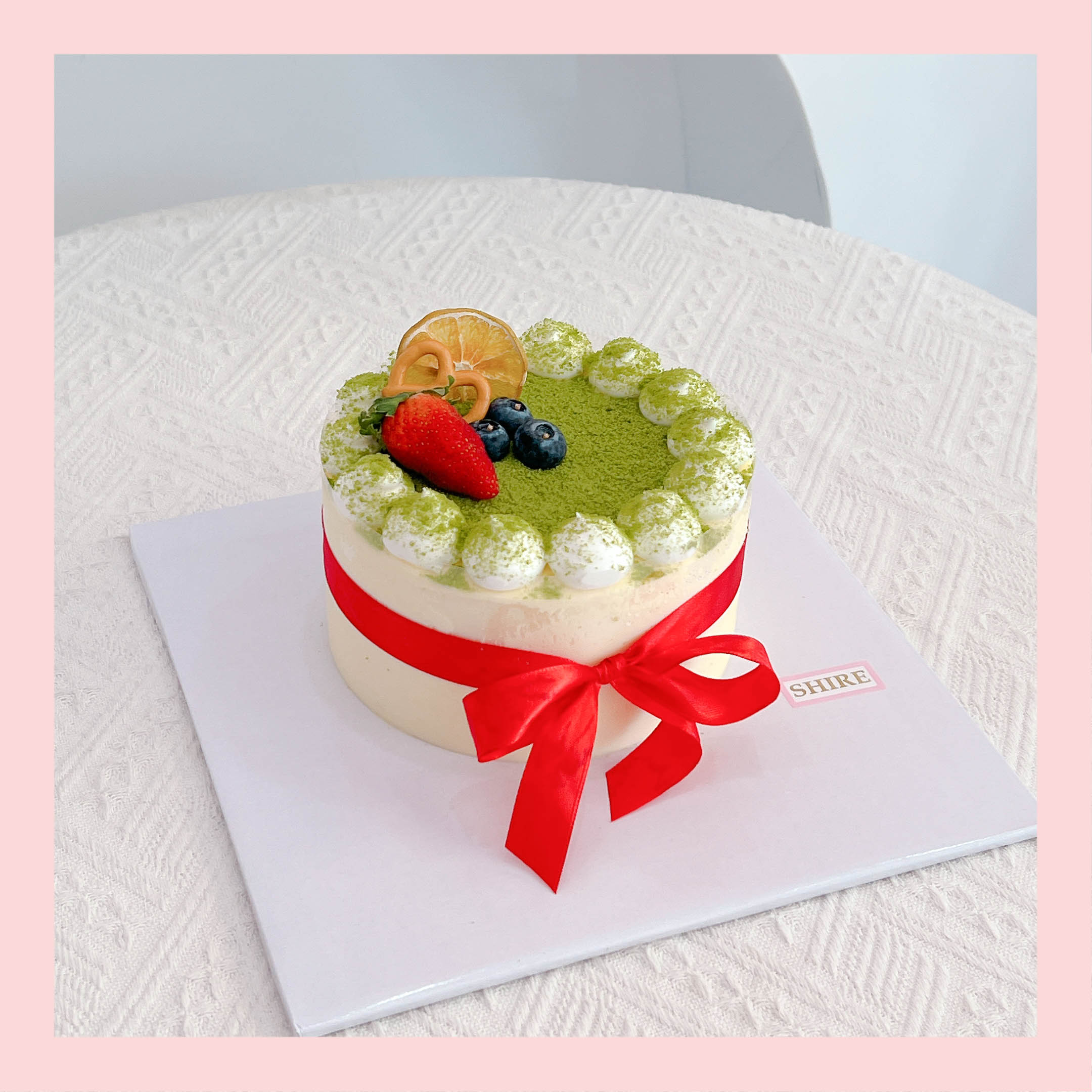 Tiramisu cỡ nhỏ 12-14cm - Bánh kem tiramisu dạng ổ