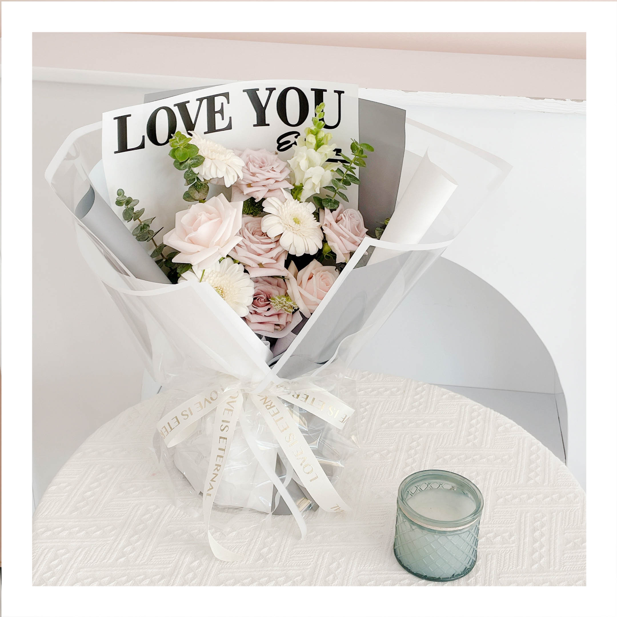 Bó hoa tươi tone tím