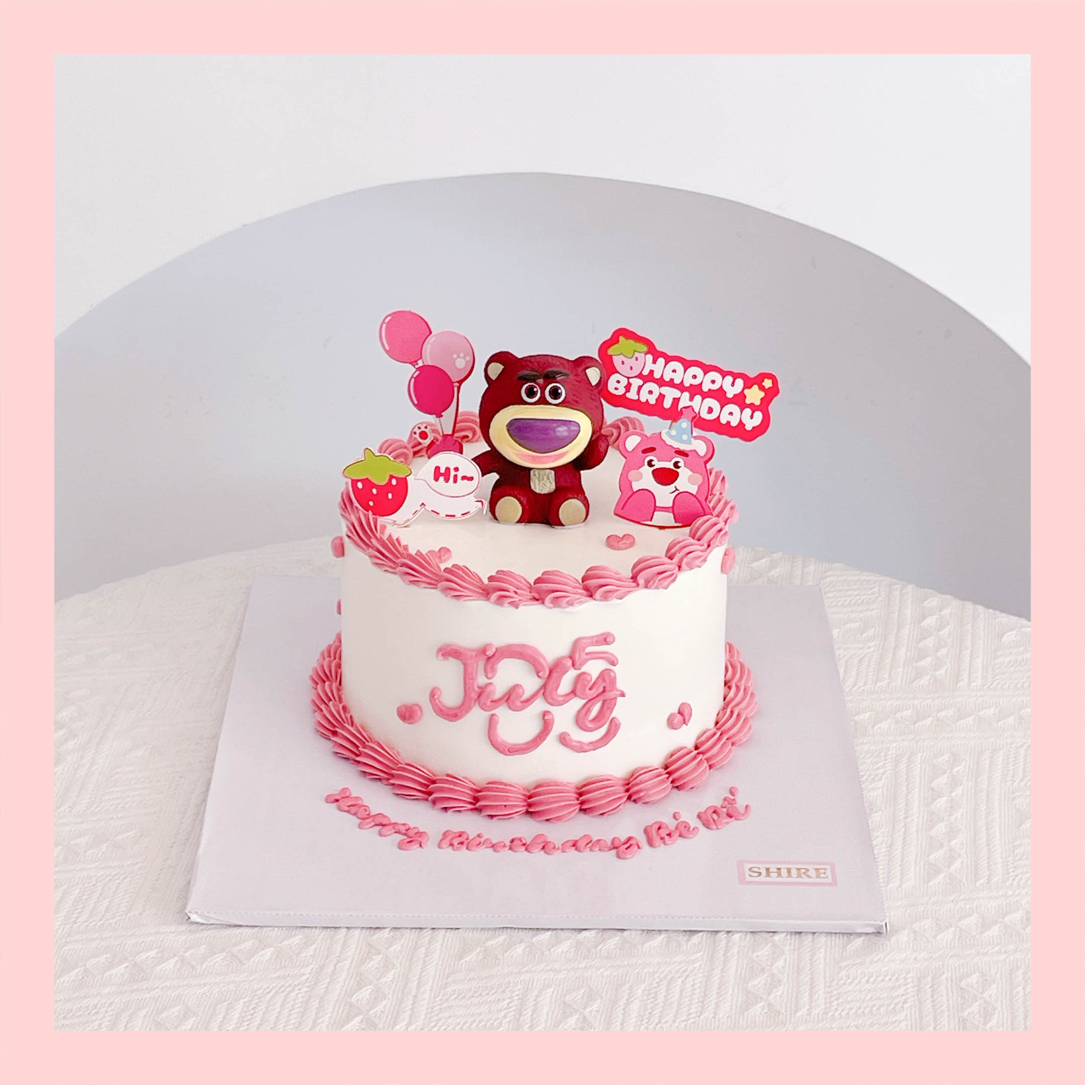 Bánh kem hình gấu dâu Lotso dễ thương - Bánh sinh nhật trẻ em