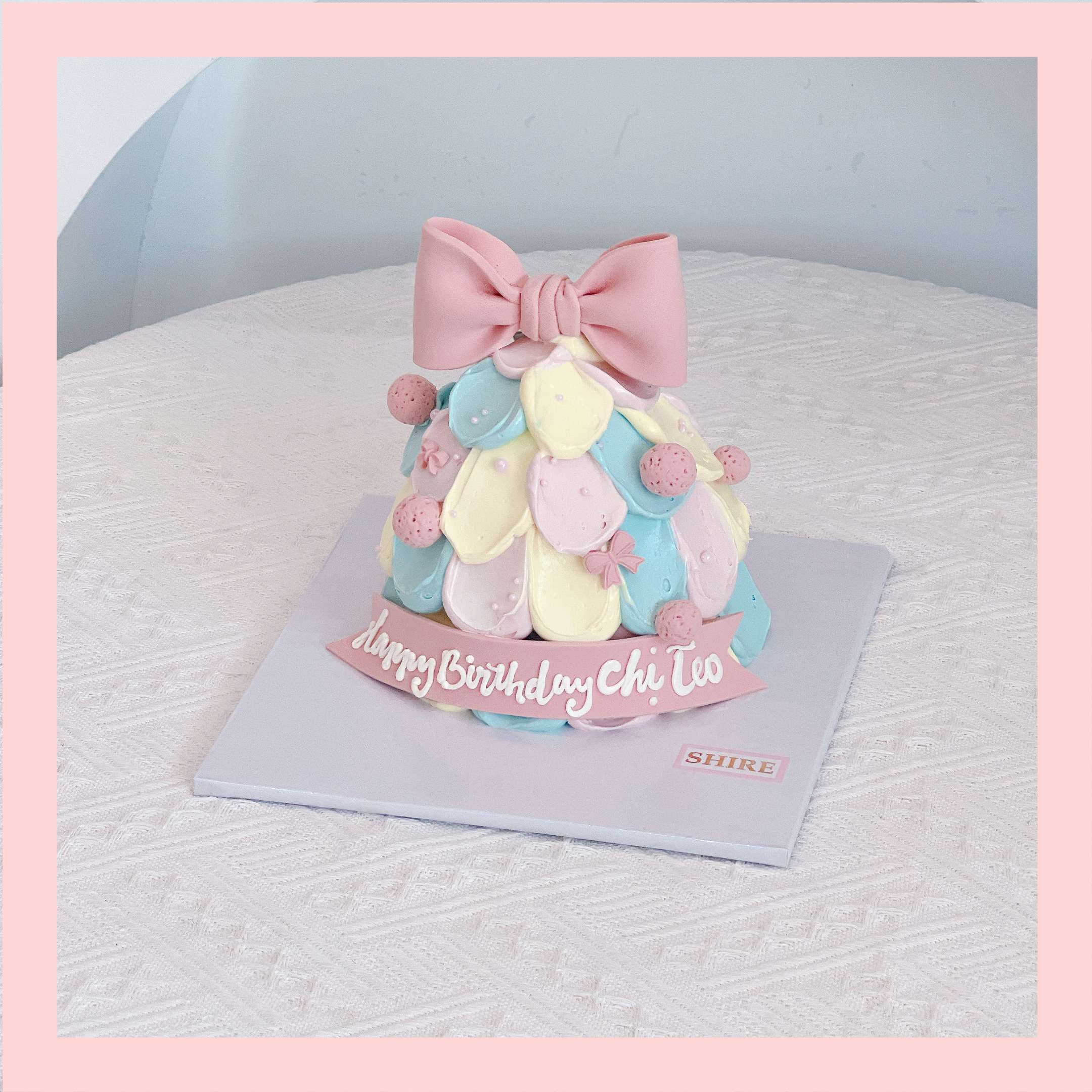 Bánh kem mini trang trí nơ nữ tính cho bạn gái - Bánh kem sinh nhật