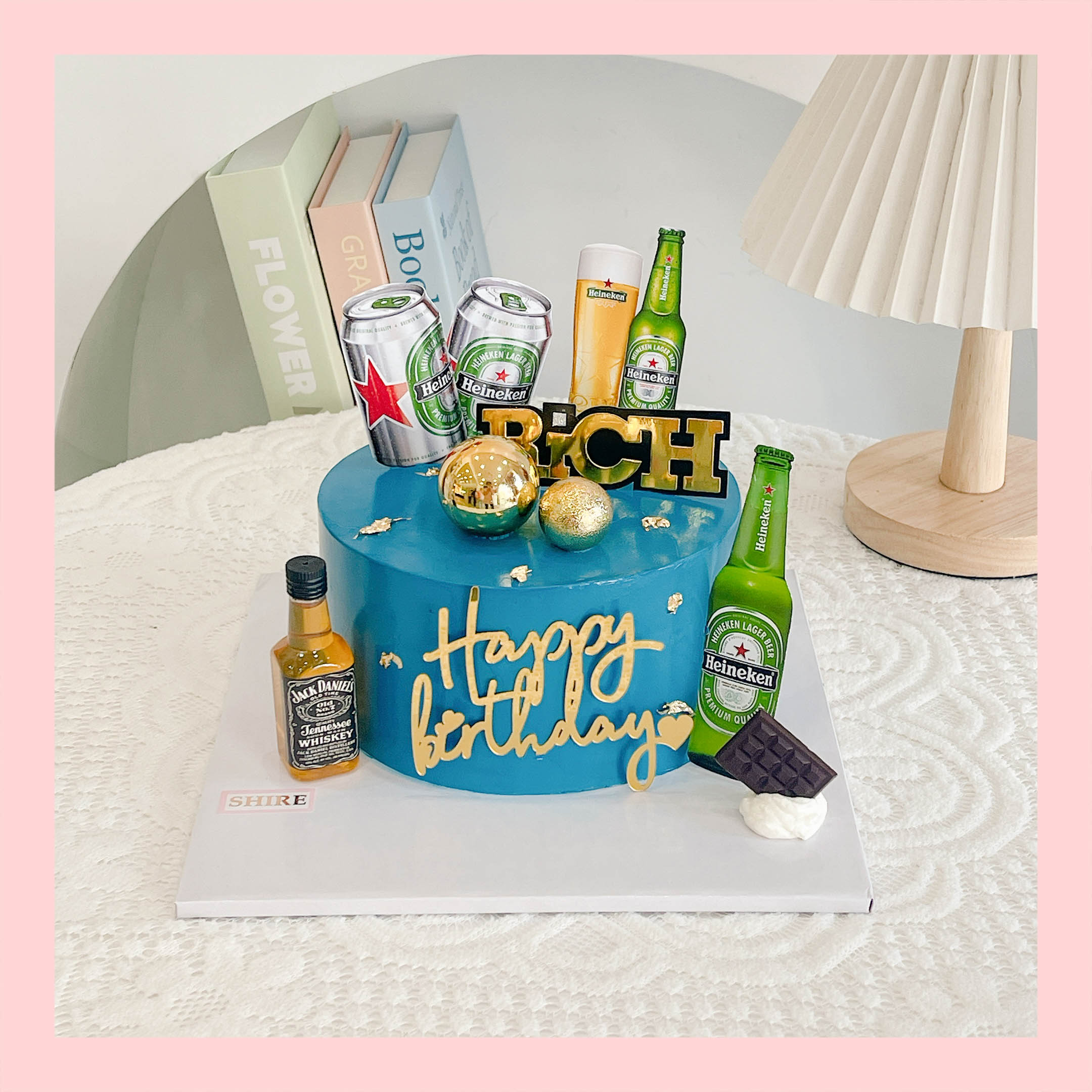 Bánh kem trang trí rượu bia - Bánh kem sinh nhật cho nam