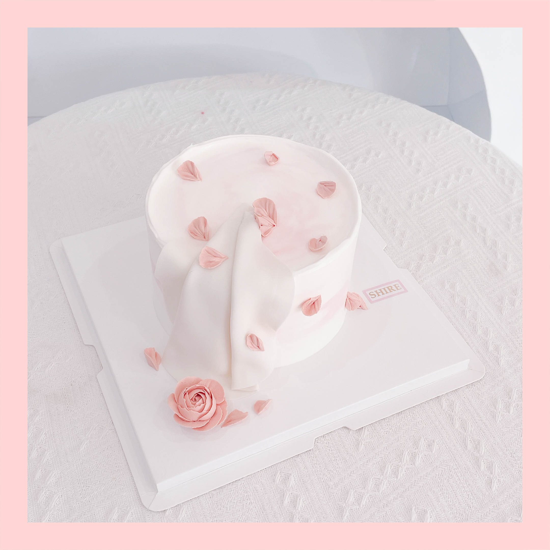 Bánh mini vẽ hoa - Bánh kem bơ mini 10-12cm