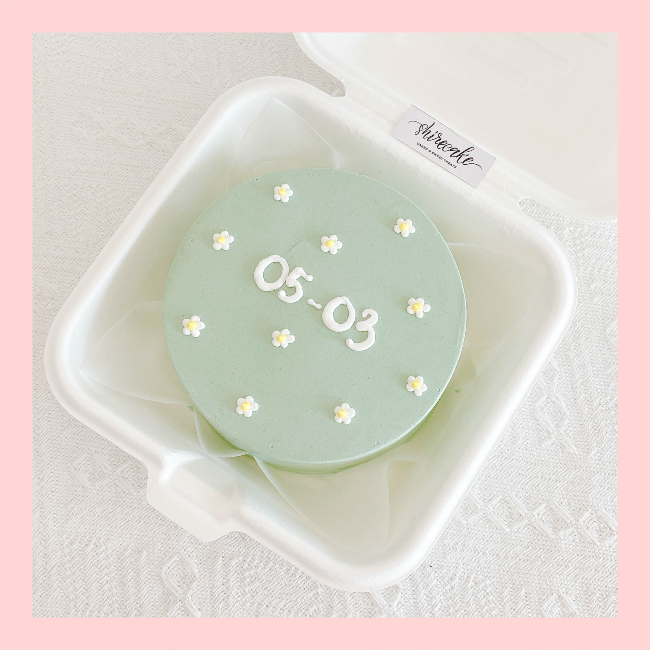 Mini Bento vẽ hoa lá - Bánh kem bơ mini hộp bã mía