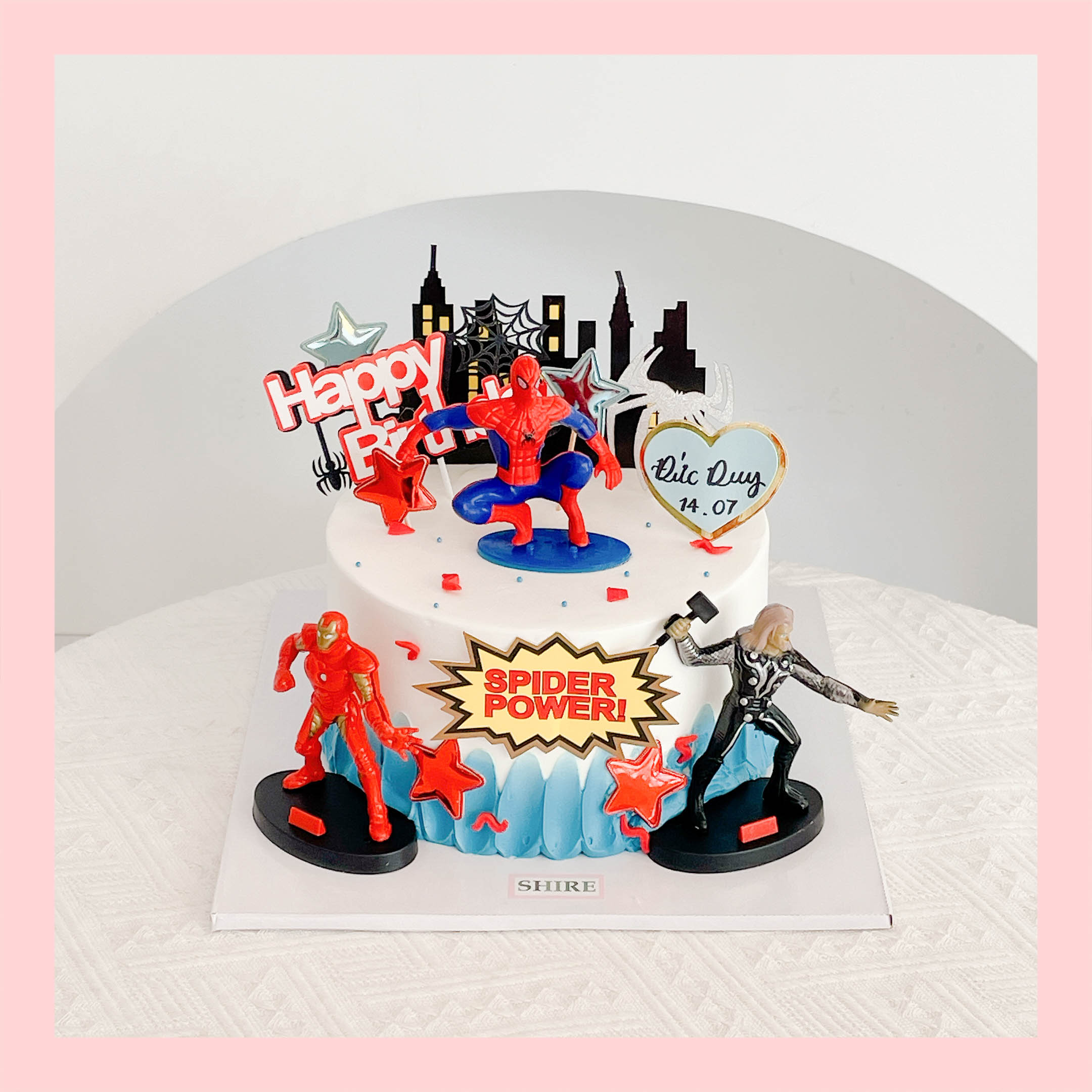 Bánh kem người nhện - Bánh sinh nhật bé trai