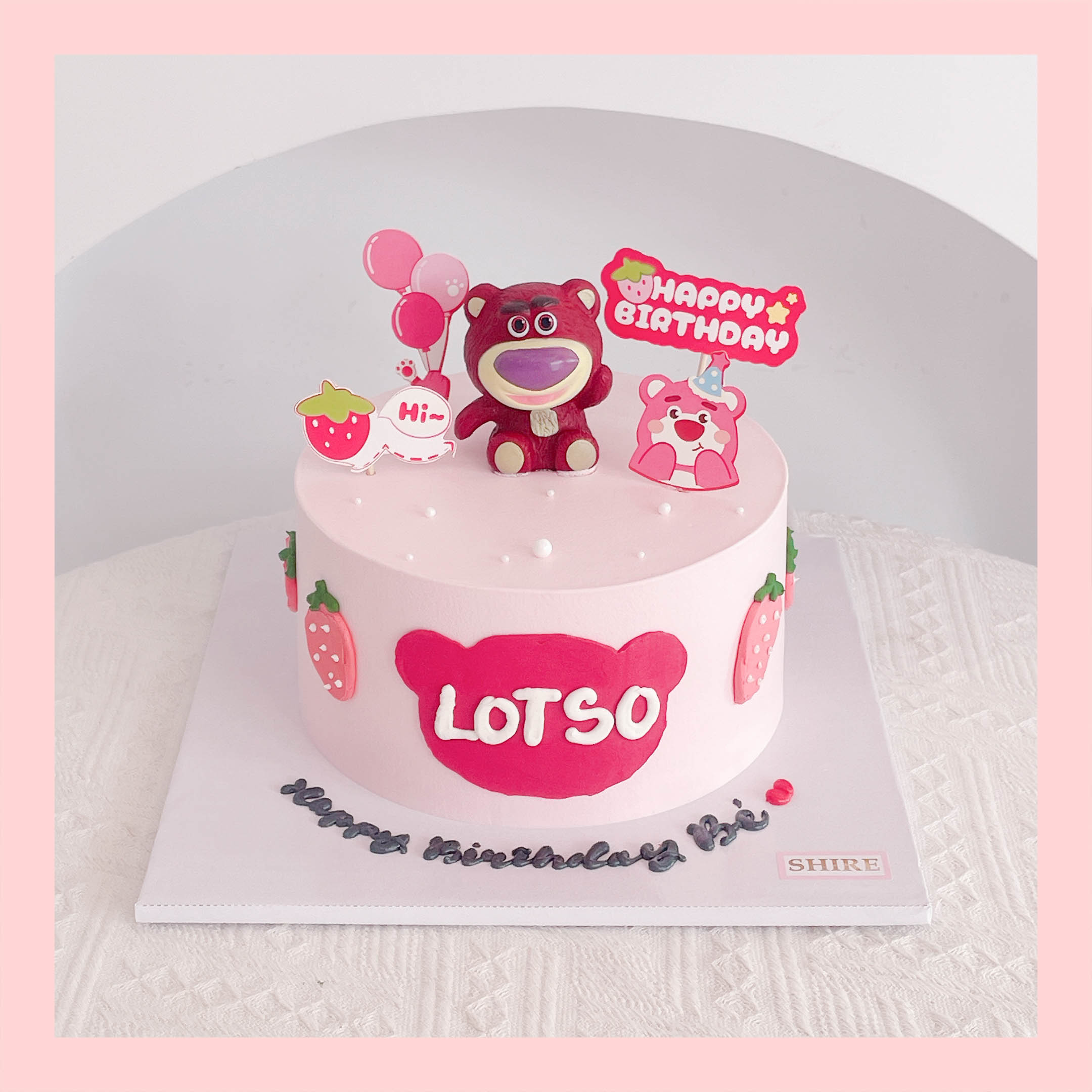 Bánh kem hình gấu dâu Lotso dễ thương - Bánh sinh nhật trẻ em