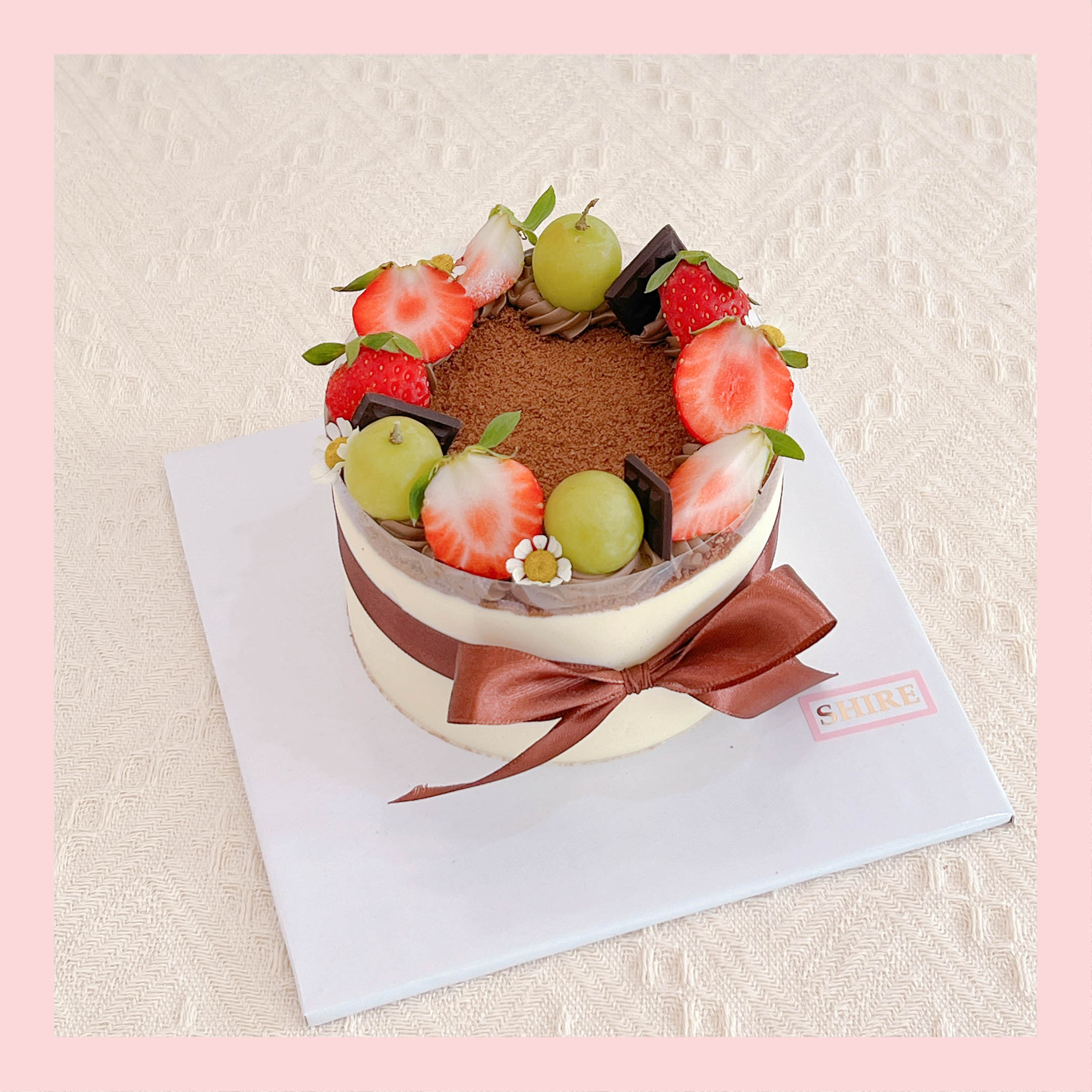 Tiramisu cỡ nhỏ 12-14cm - Bánh kem tiramisu dạng ổ