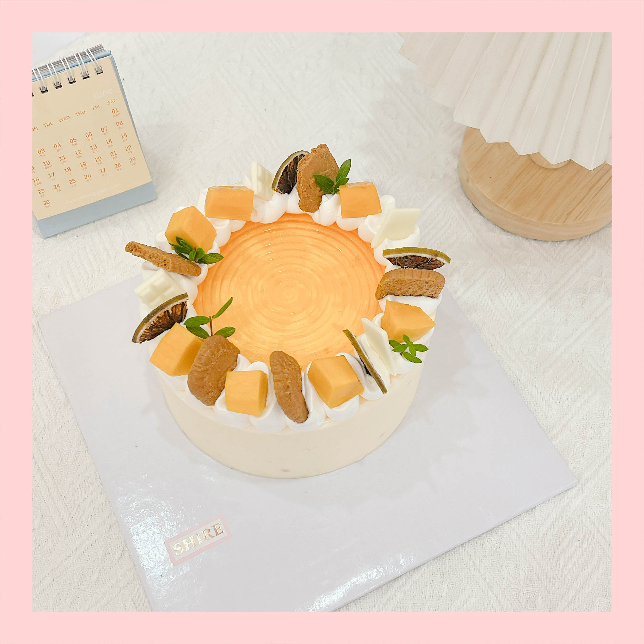 Bánh trang trí kem bắp và hạnh nhân - Bánh kem sinh nhật