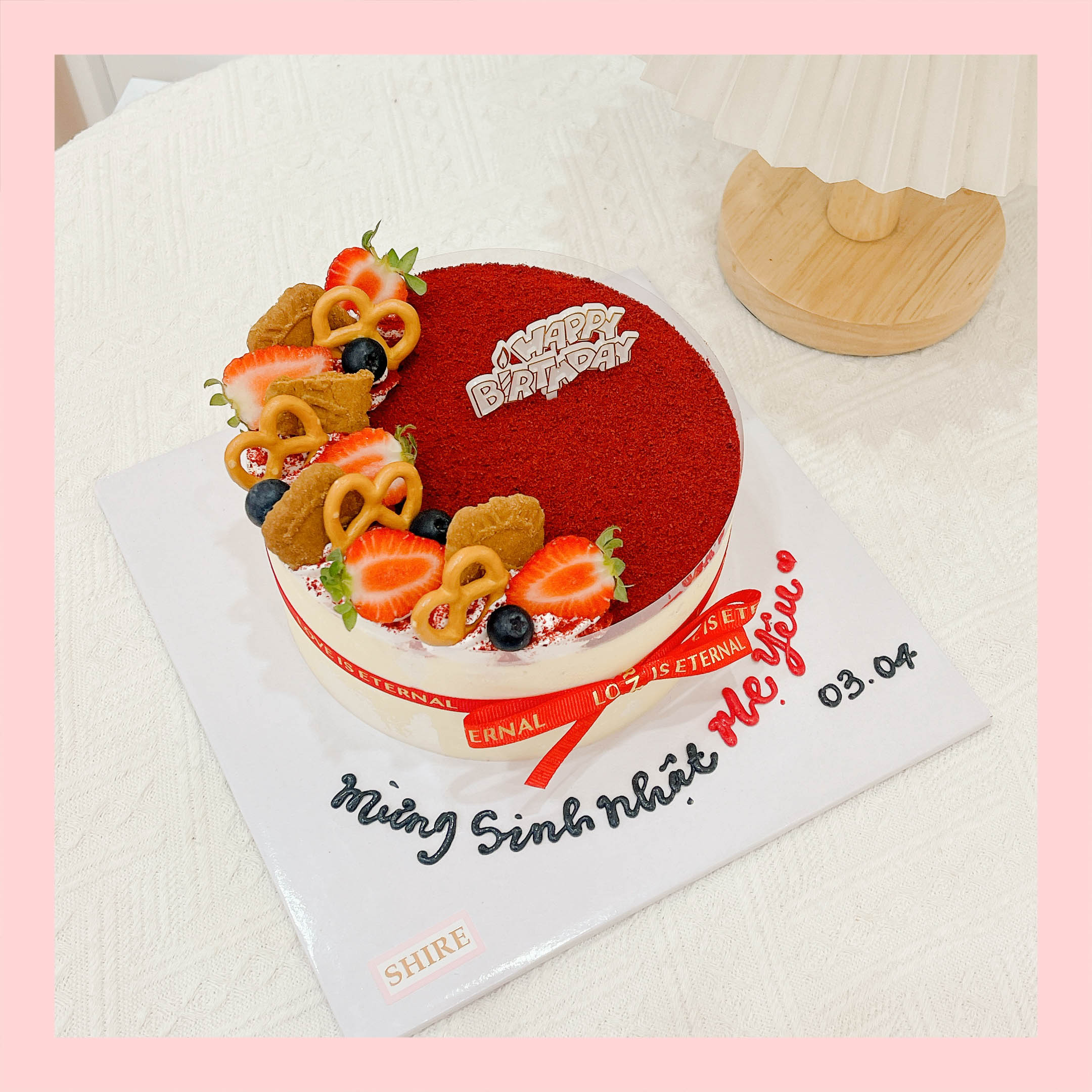 Tiramisu trang trí trái cây - Bánh kem tiramisu dạng ổ