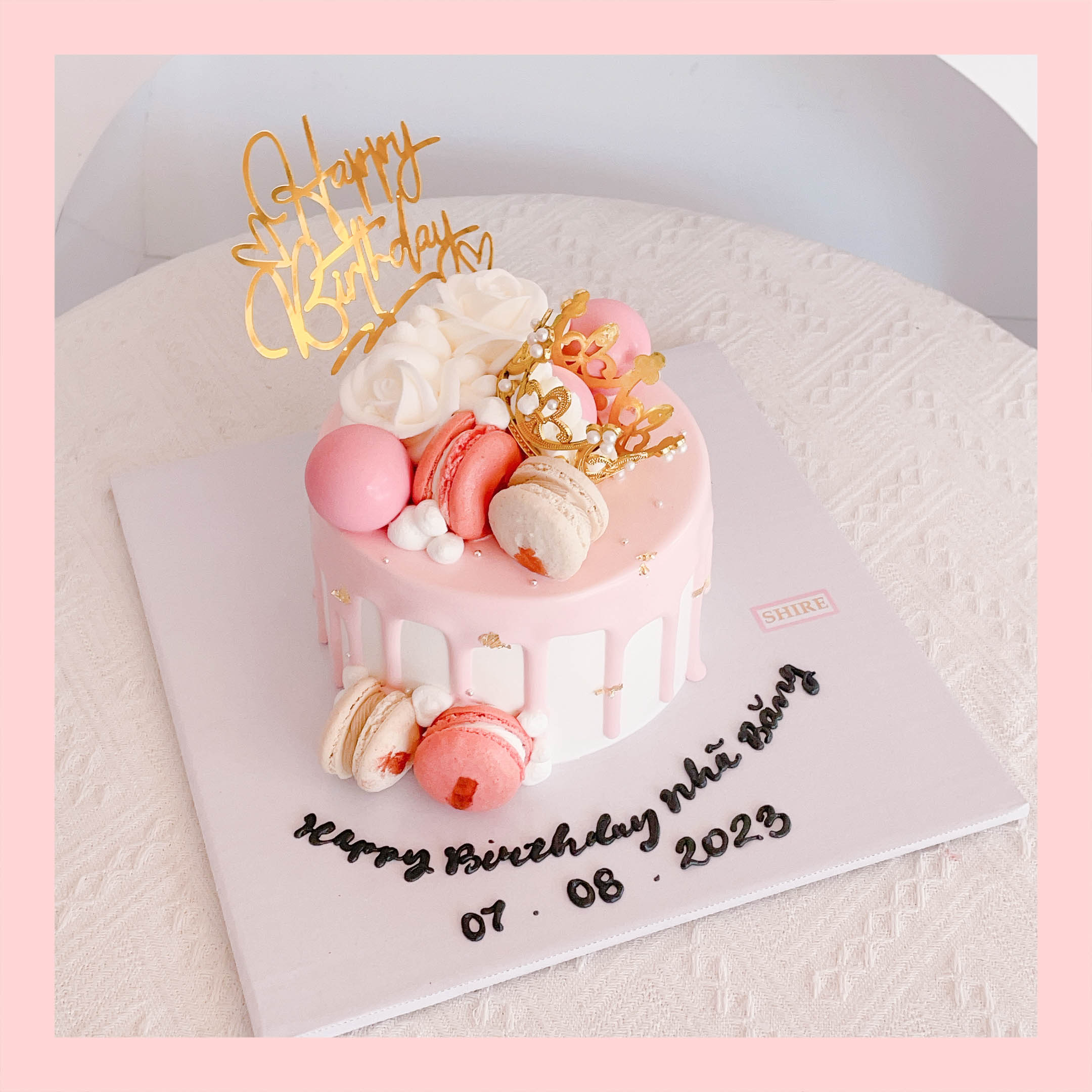 Bánh kem hiện đại cho nữ - Bánh kem sinh nhật cho nữ