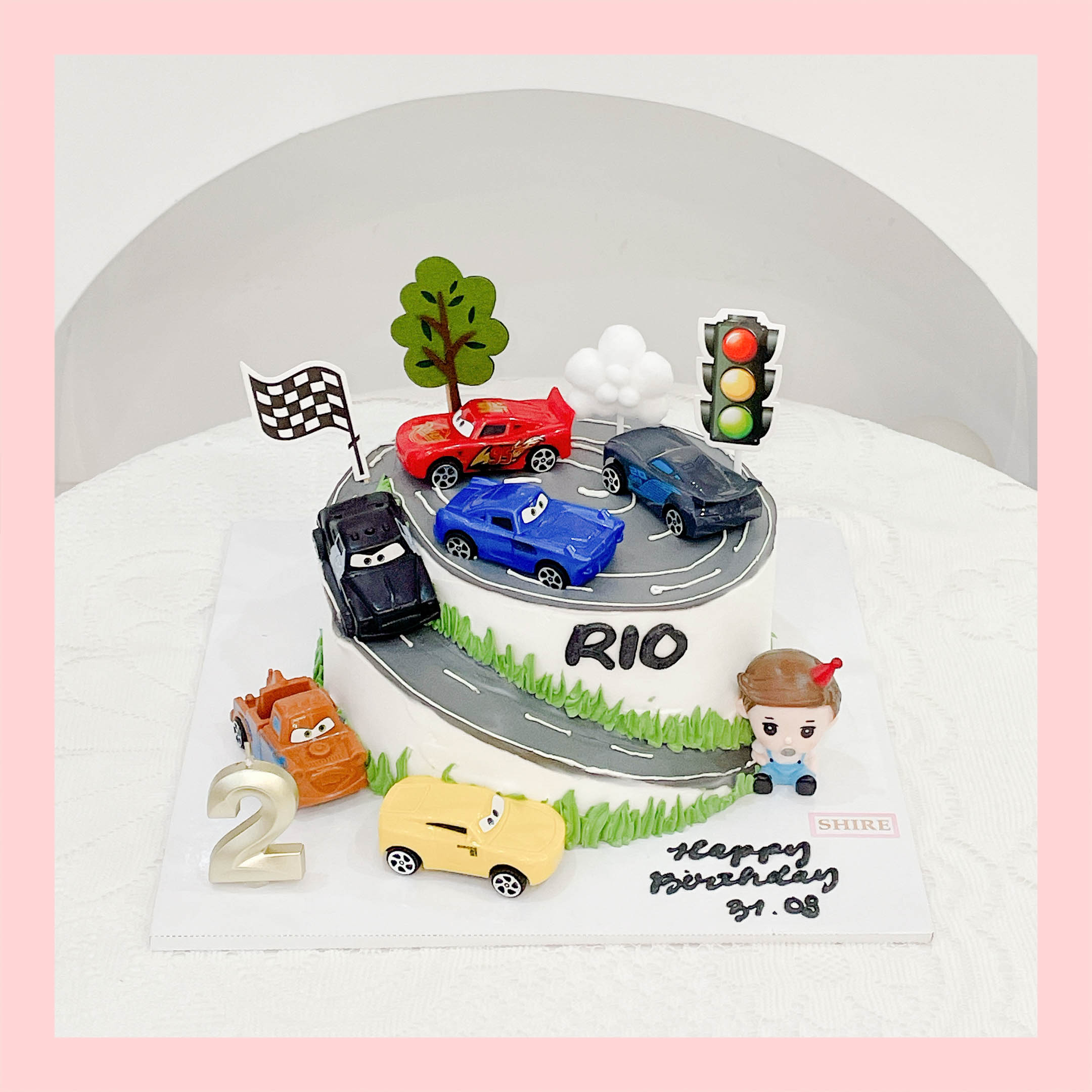 Bánh kem thế giới xe hơi - Bánh sinh nhật bé trai