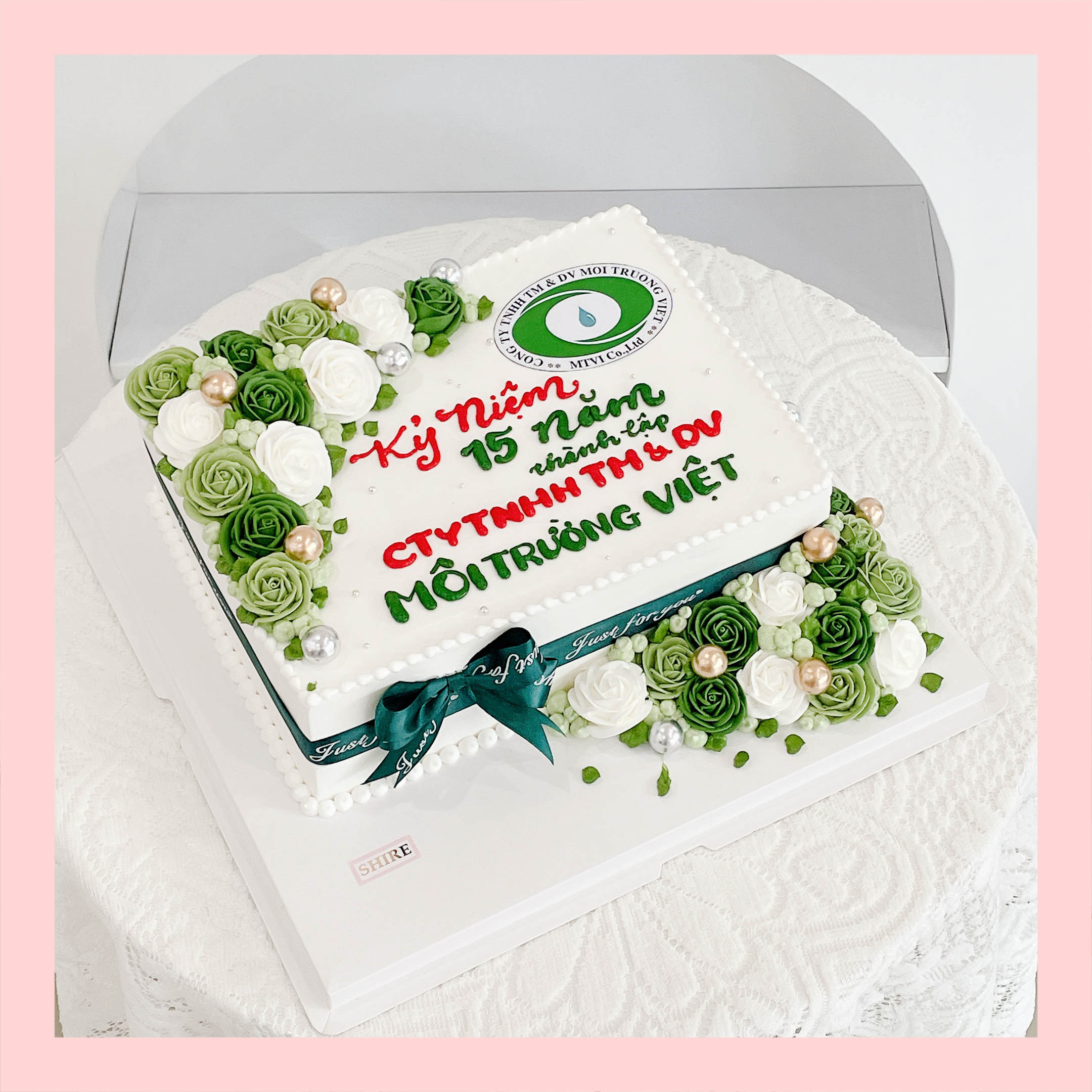 Bánh kem 1 tầng theo logo doanh nghiệp/công ty