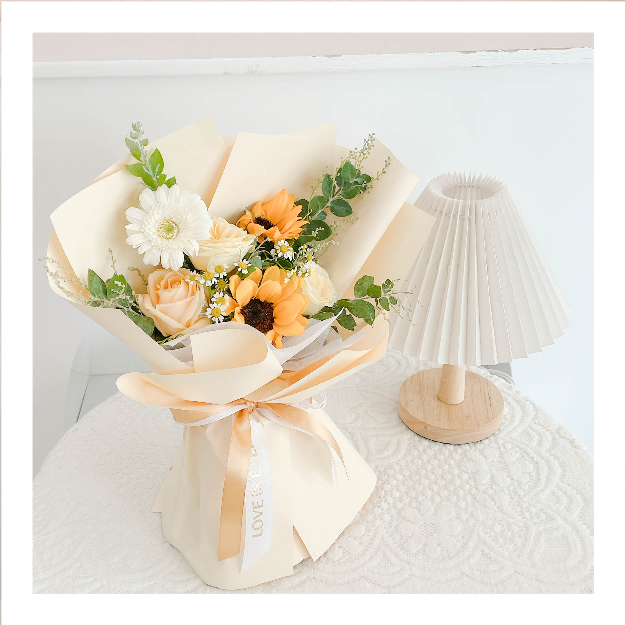 Bó hoa tươi tone vàng