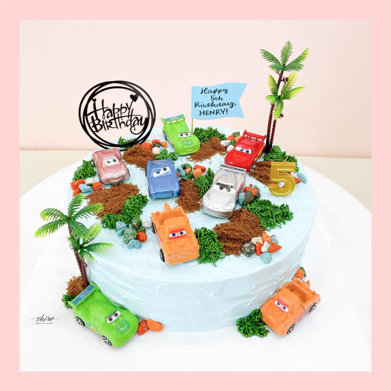 Bánh kem thế giới xe hơi - Bánh sinh nhật bé trai
