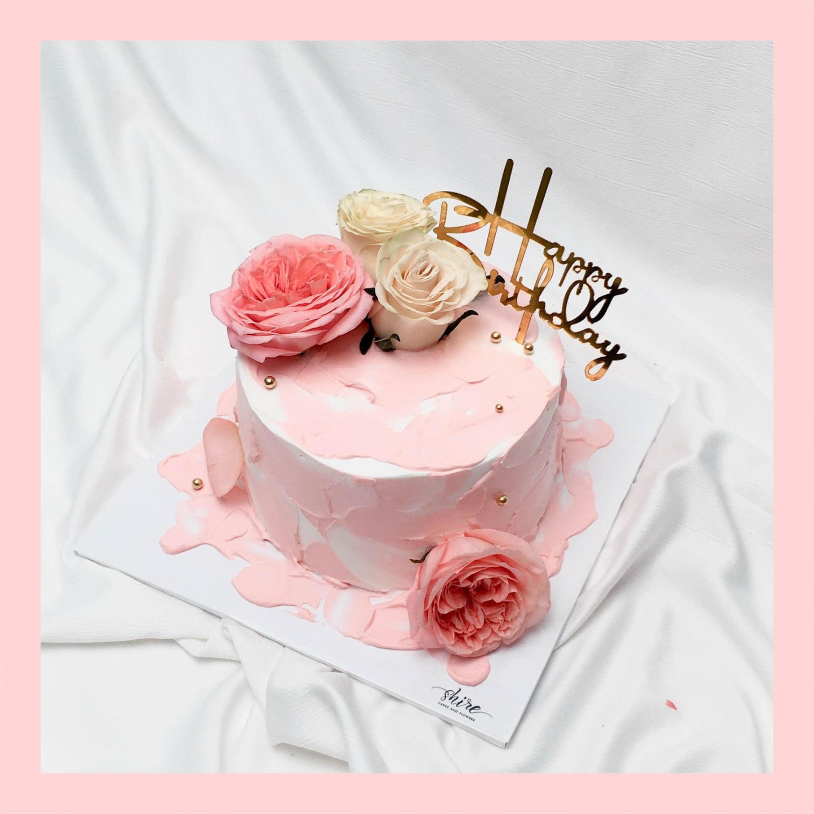 Bánh kem trang trí hoa tươi - Bánh kem sinh nhật cho nữ