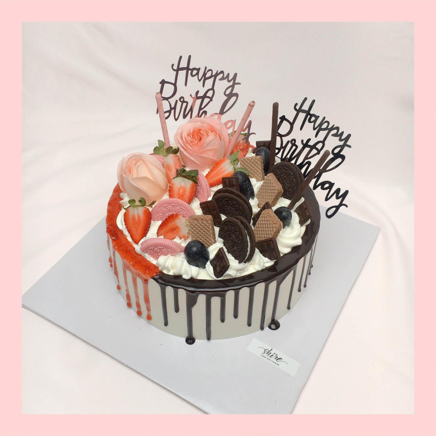 Bánh trang trí trái cây và hoa tươi - Bánh kem sinh nhật