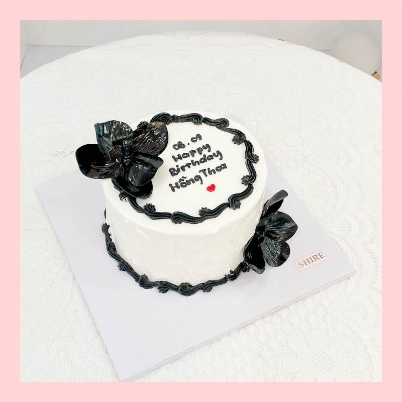 Bánh kem tone trắng đen - Bánh kem sinh nhật