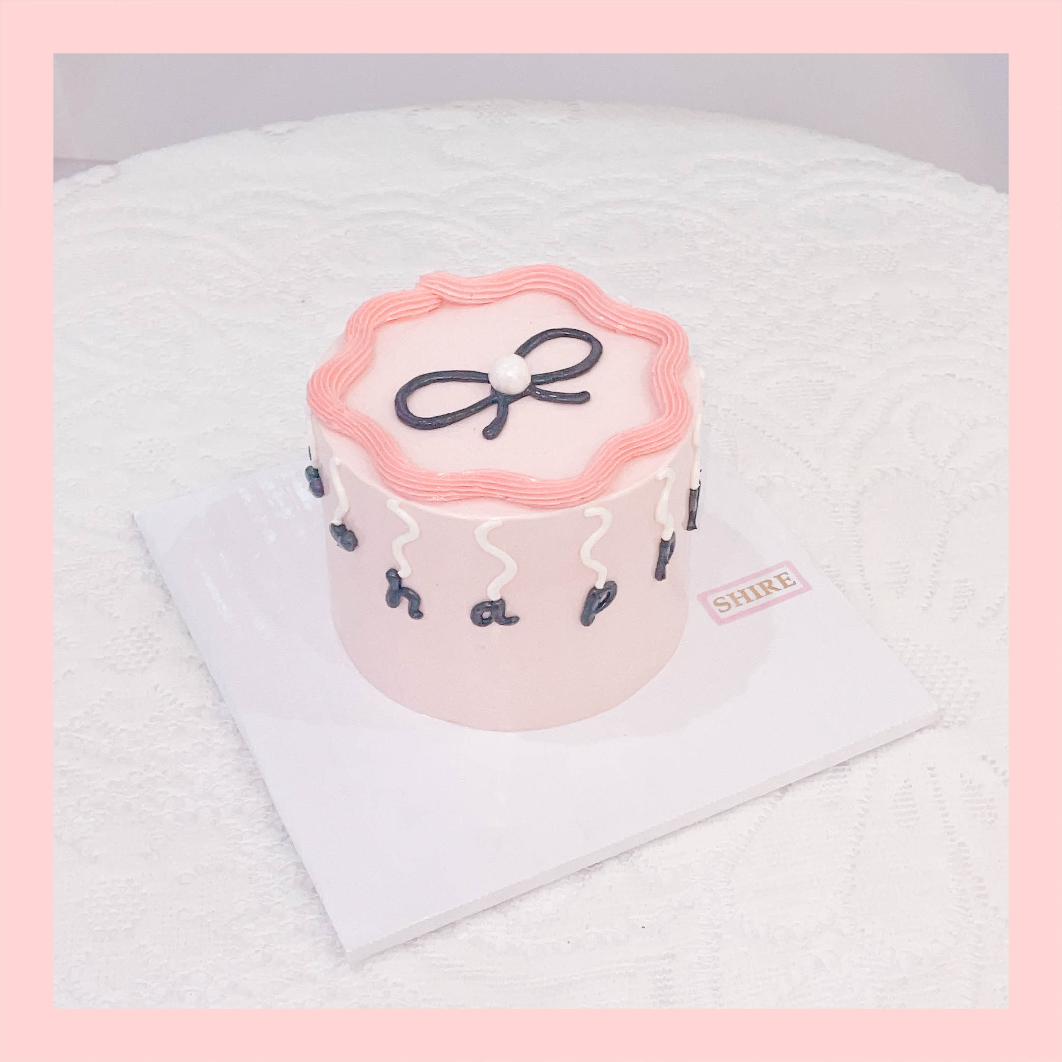 Bánh kem mini trang trí nơ nữ tính cho bạn gái - Bánh kem sinh nhật