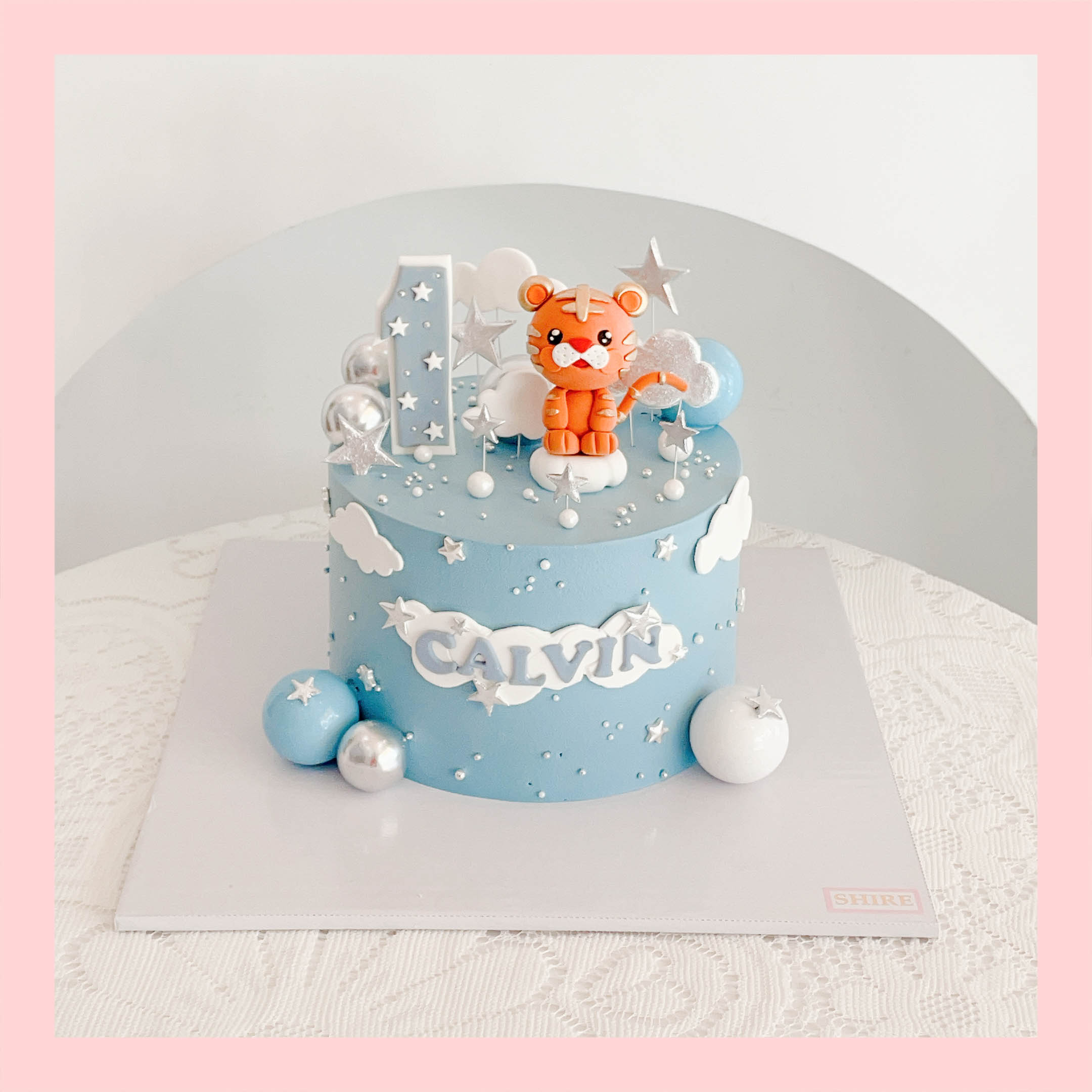 Bánh kem tạo hình con hổ/ con rồng cho bé - Bánh kem fondant