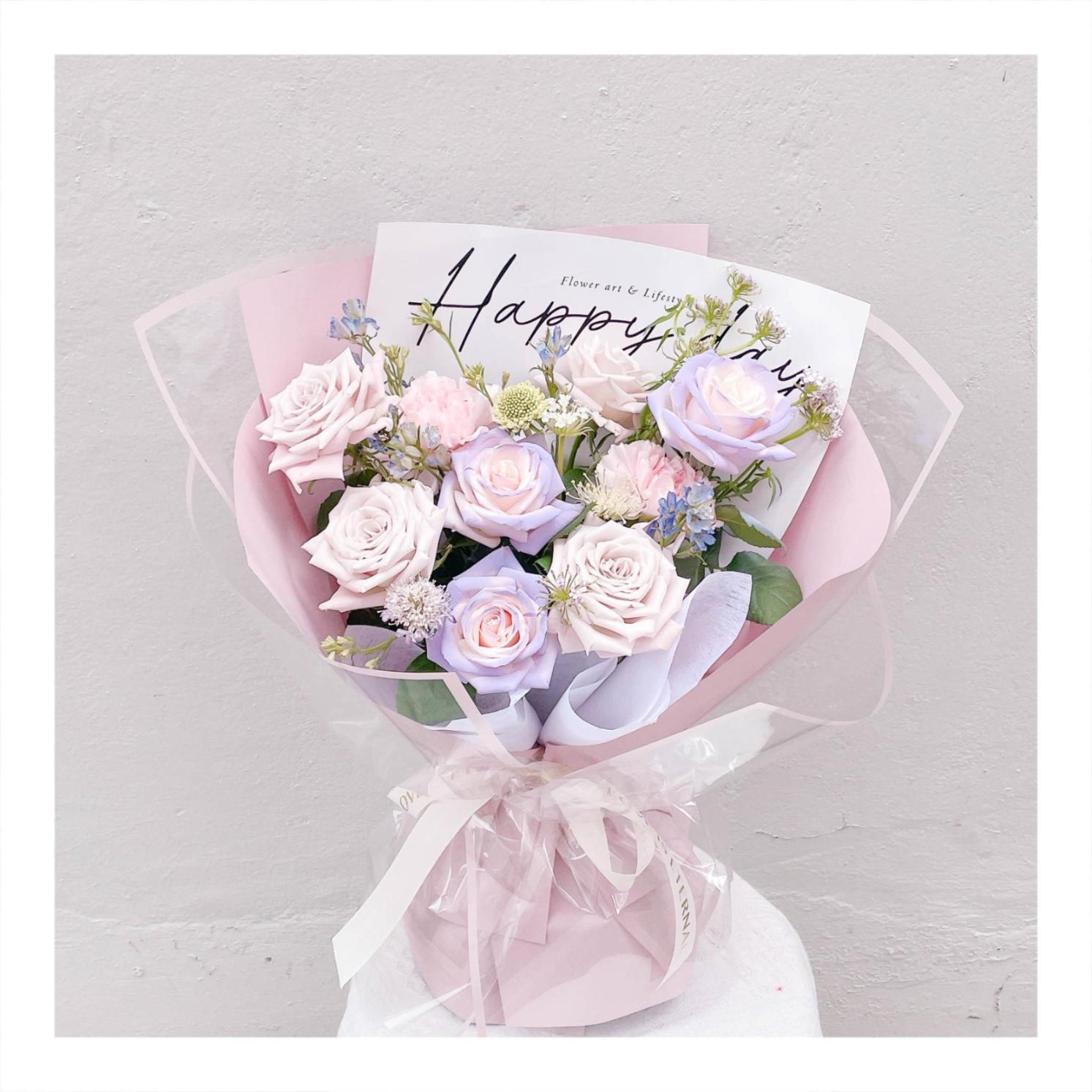 Bó hoa tươi tặng sếp nữ