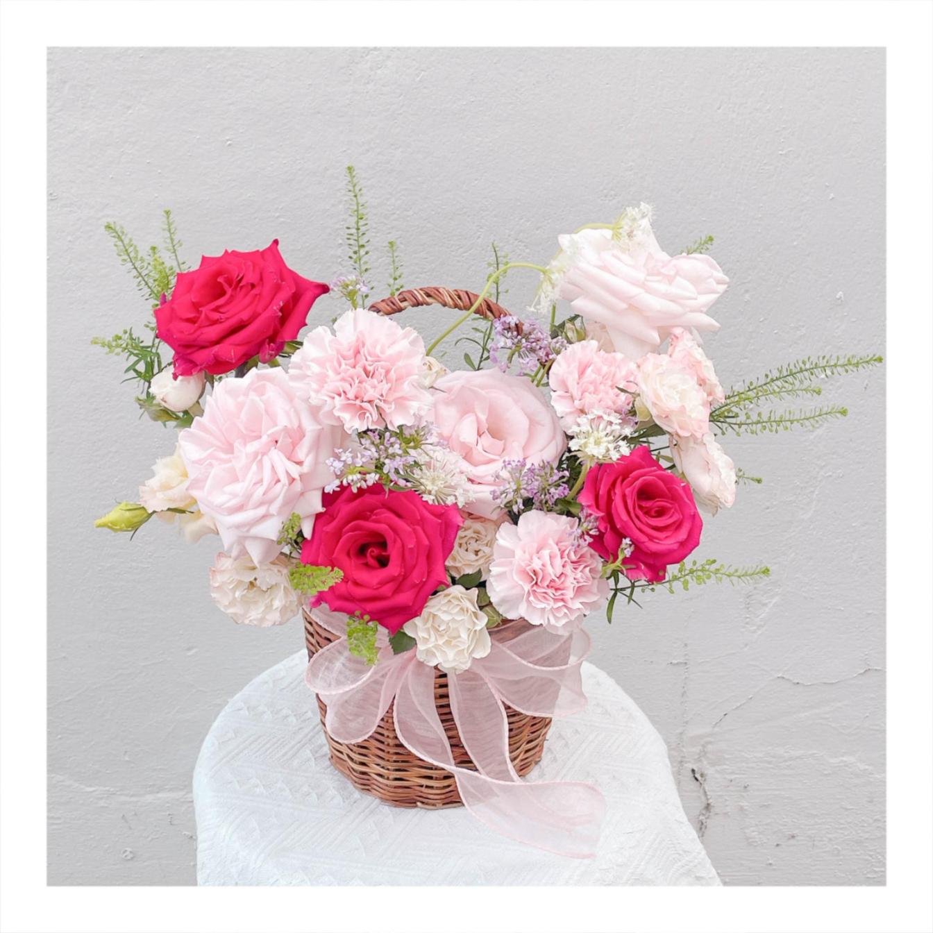 Giỏ hoa tươi chúc mừng sinh em bé