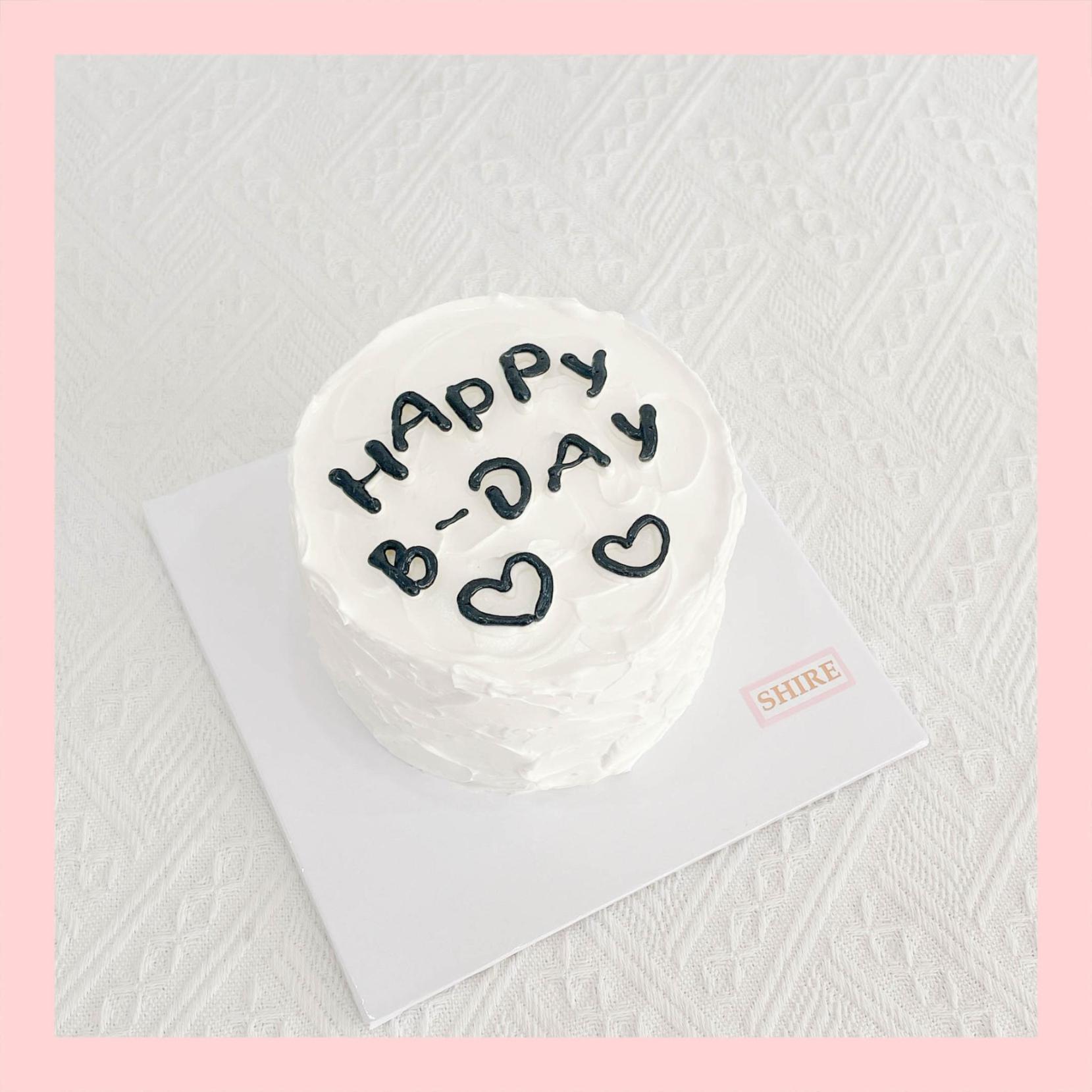 Bánh kem tone trắng đen - Bánh kem sinh nhật