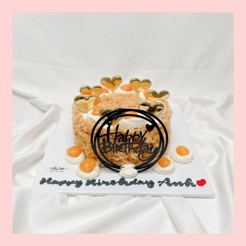 Bông lan trứng muối trang trí phụ kiện hiện đại - Bánh sinh nhật bông lan trứng muối hai loại sốt phô mai và sốt bơ