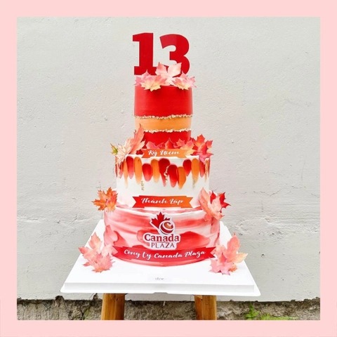 Bánh kem 3 tầng theo logo doanh nghiệp/công ty