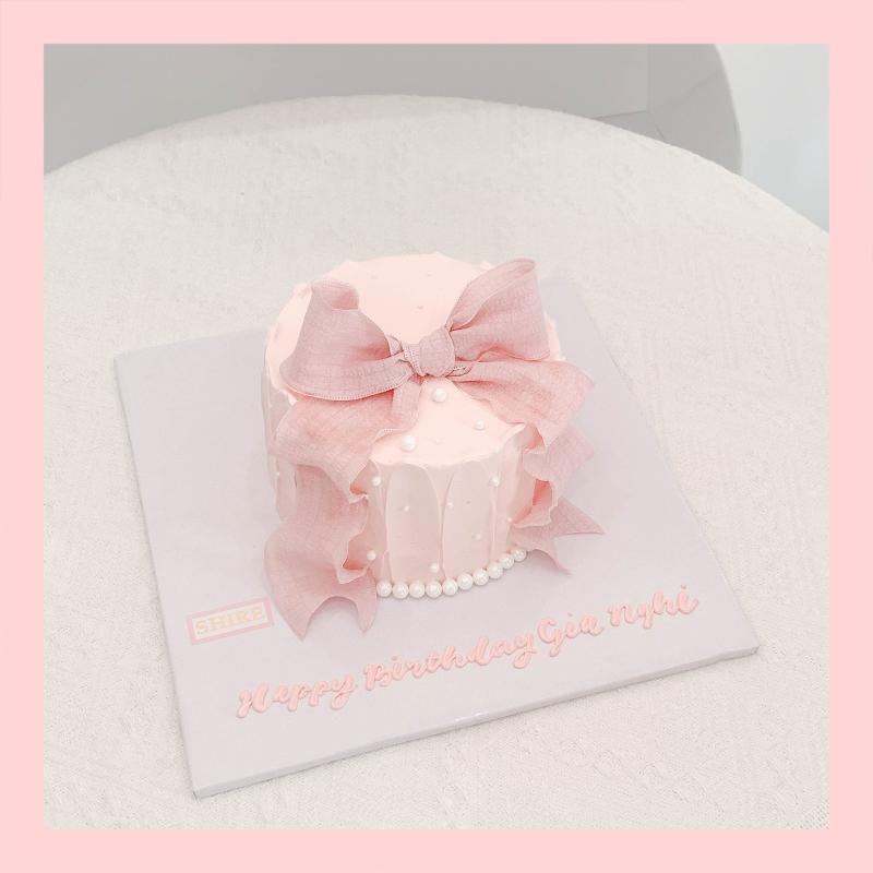 Bánh kem mini trang trí nơ nữ tính cho bạn gái - Bánh kem sinh nhật