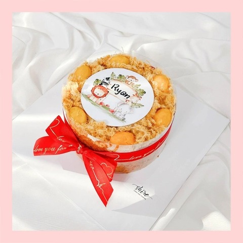 Bông lan trứng muối in hình dễ thương - Bánh sinh nhật bông lan trứng muối hai loại sốt phô mai và sốt bơ