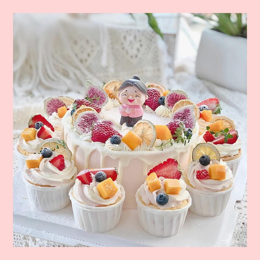 Bánh kem mừng thọ truyền thống tone vàng/hồng