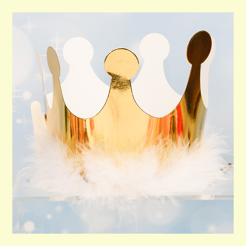 Vương miện giấy đội sinh nhật