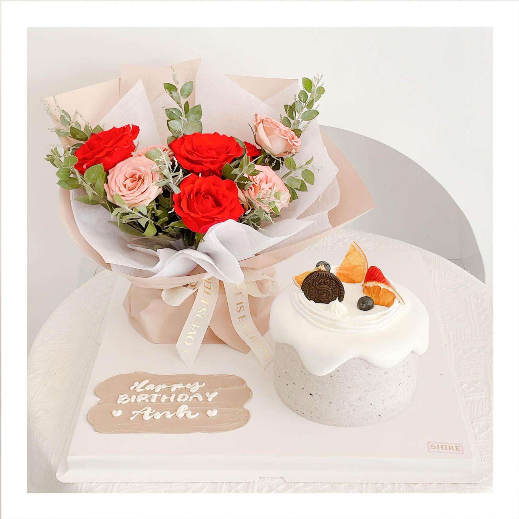 Set bánh kem & hoa tươi liền đế