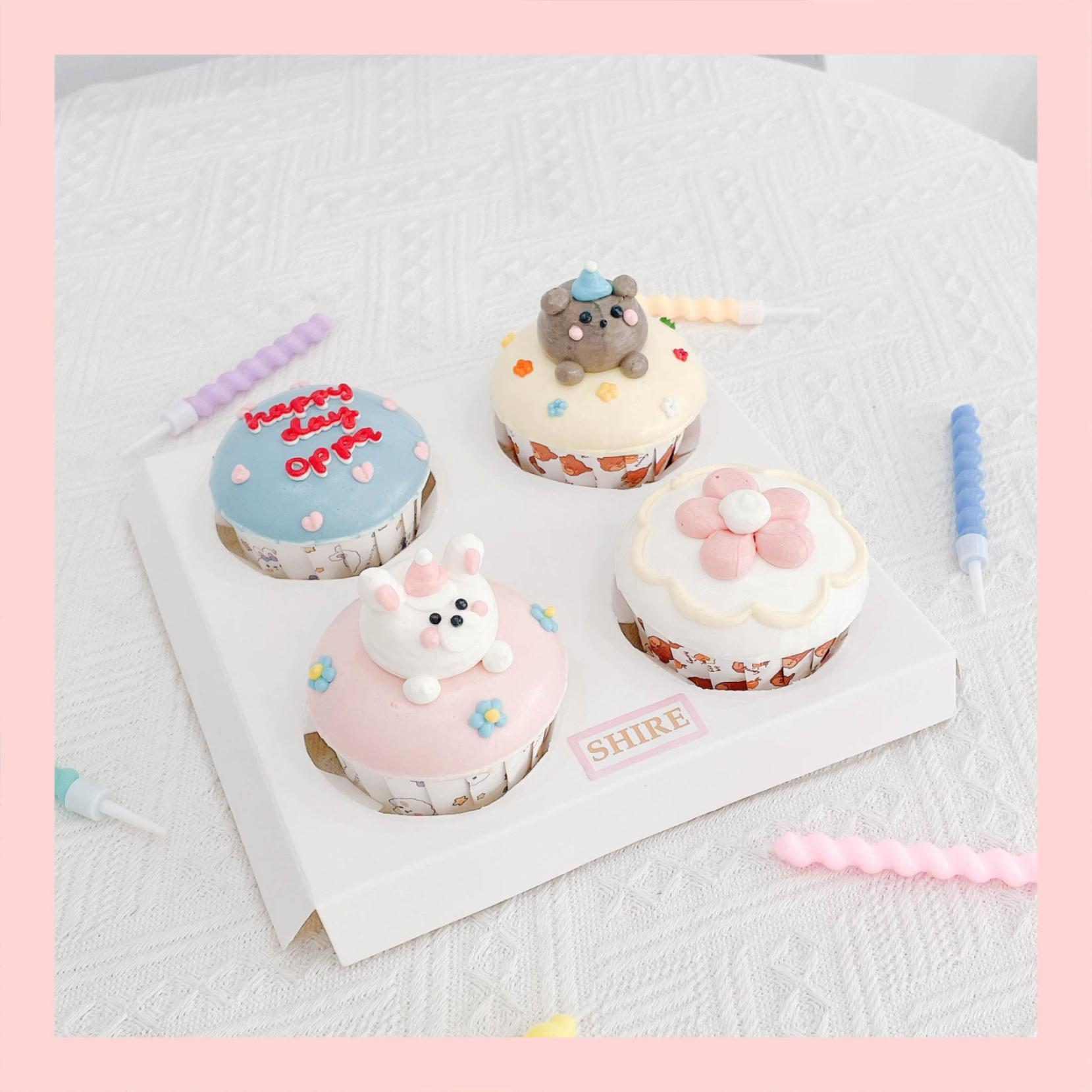 Set cupcake tạo hình bằng kem - Bánh sinh nhật dạng cupcake ổ